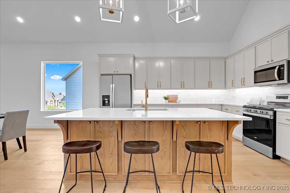 308 E Seattle Street