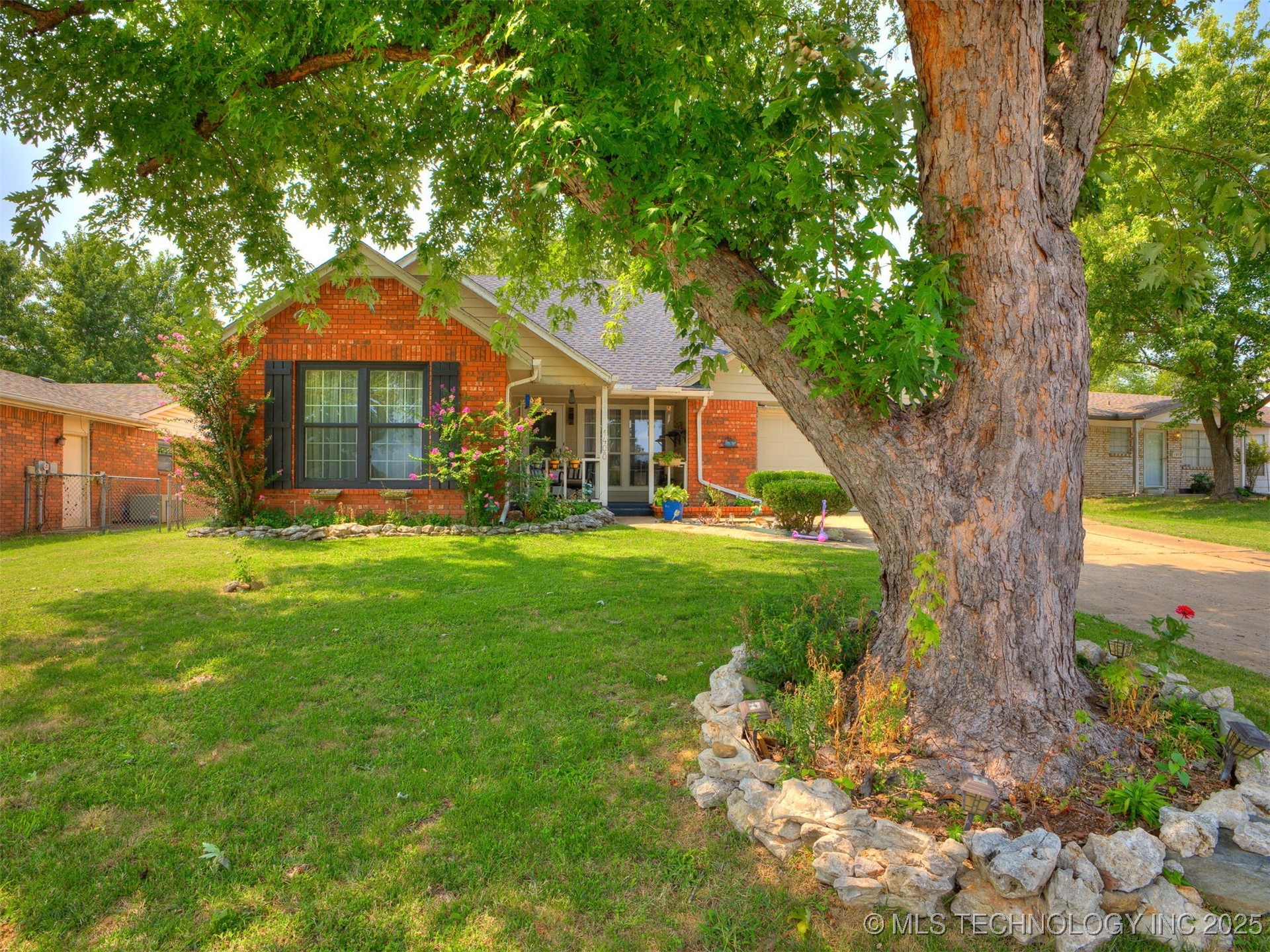 1408 N Dogwood Street