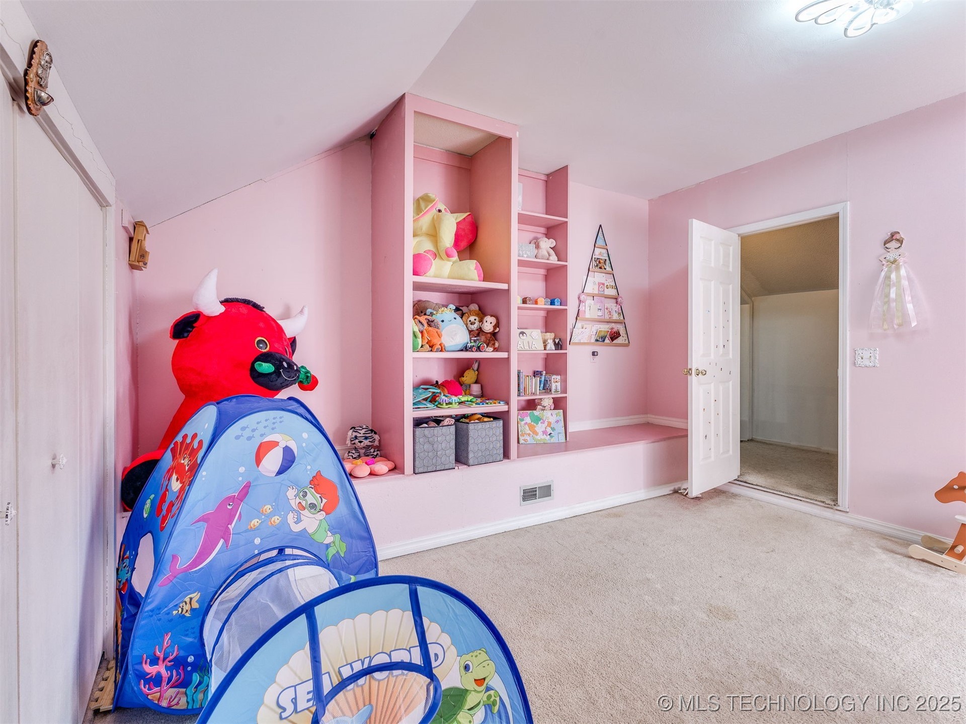 1408 N Dogwood Street