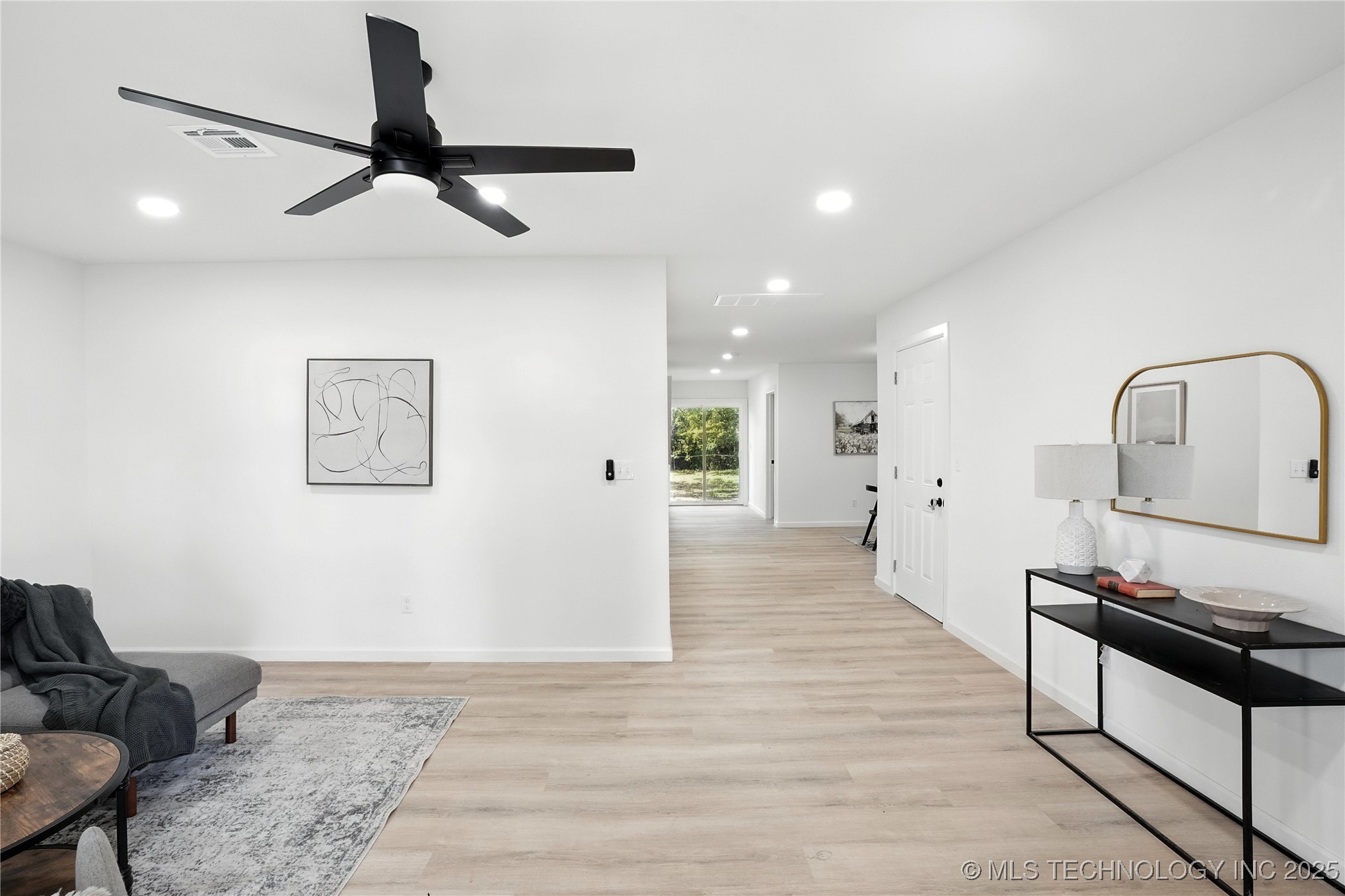 211 E Wells Boulevard