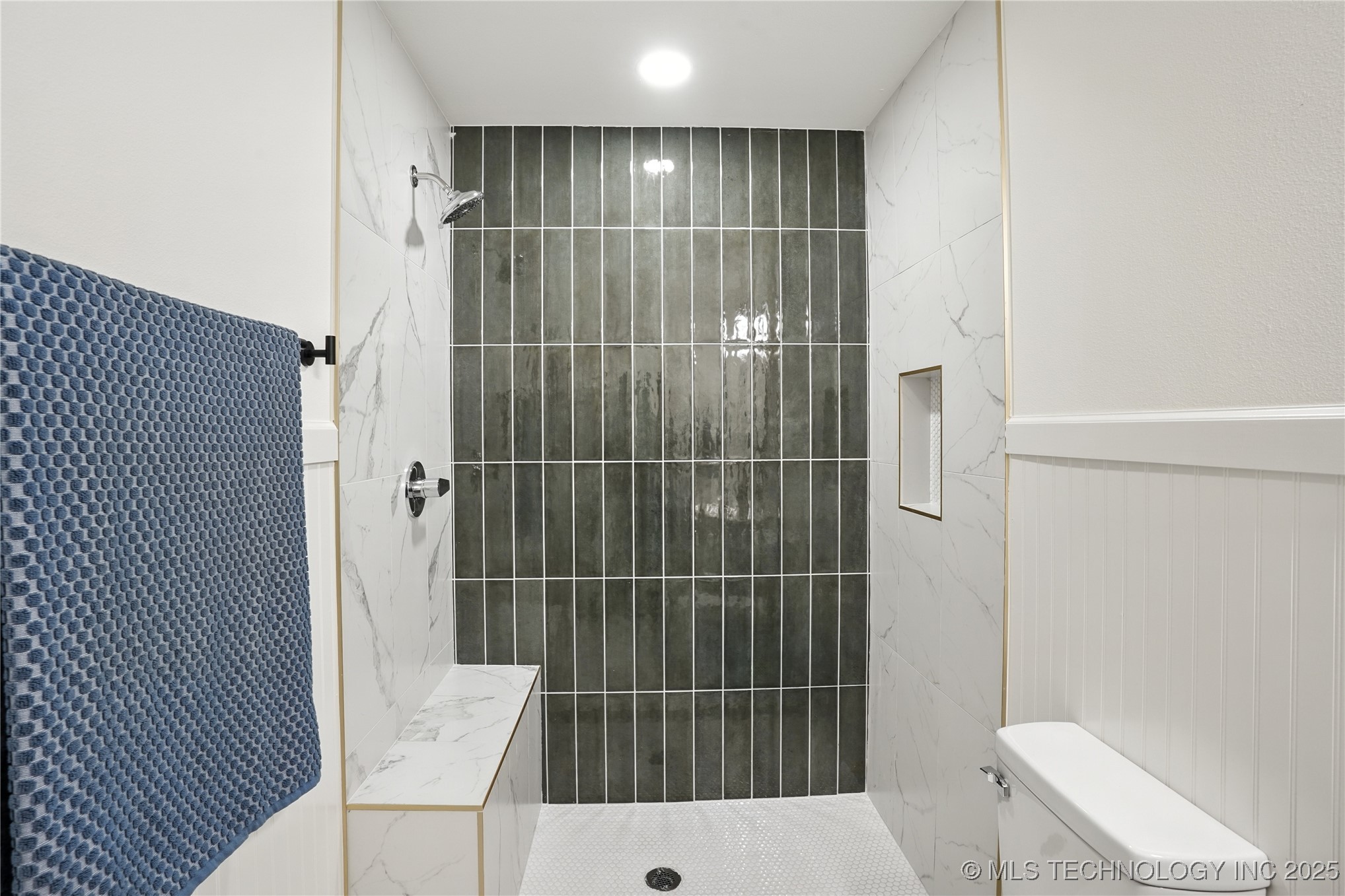 211 E Wells Boulevard