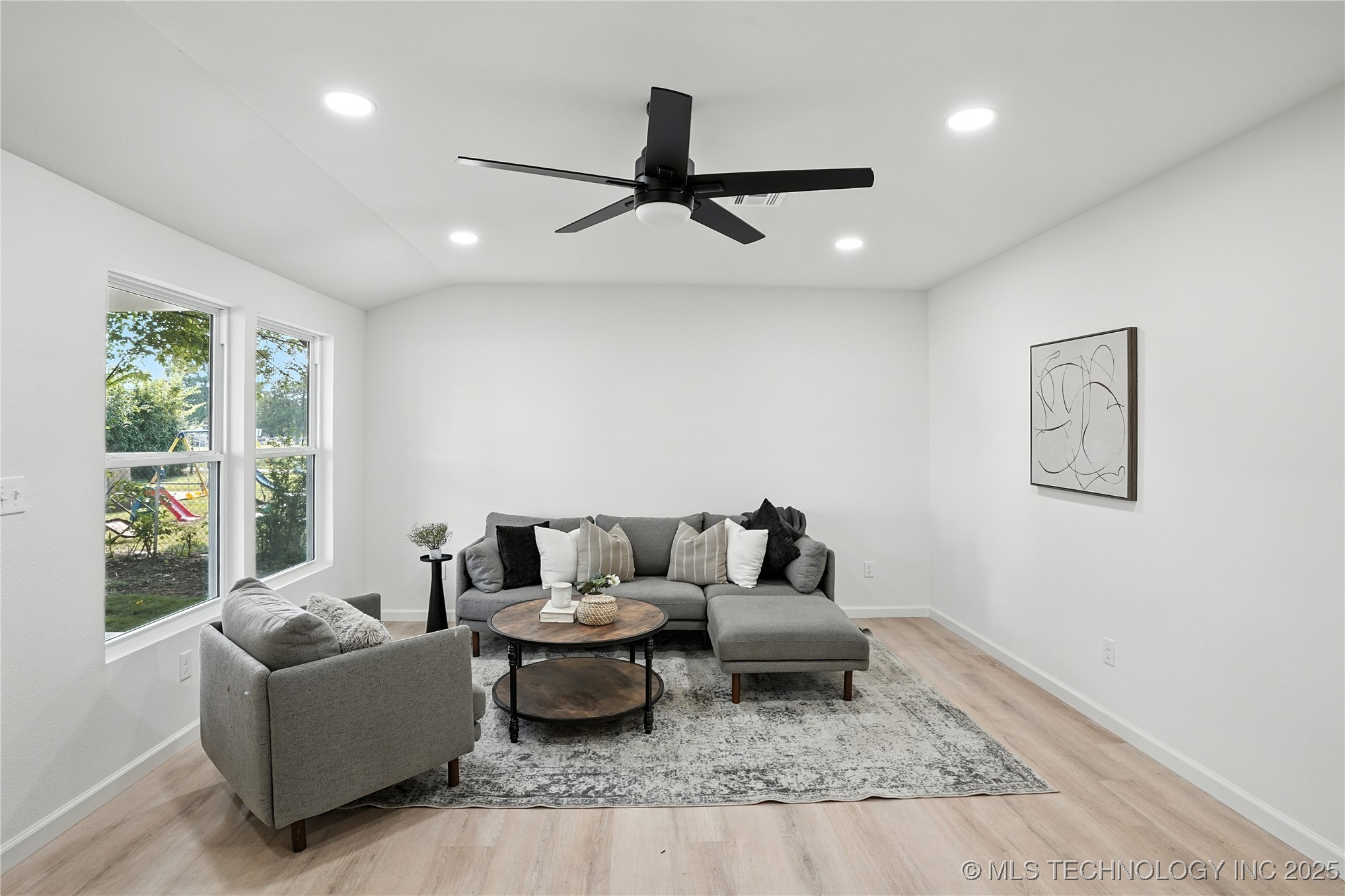 211 E Wells Boulevard