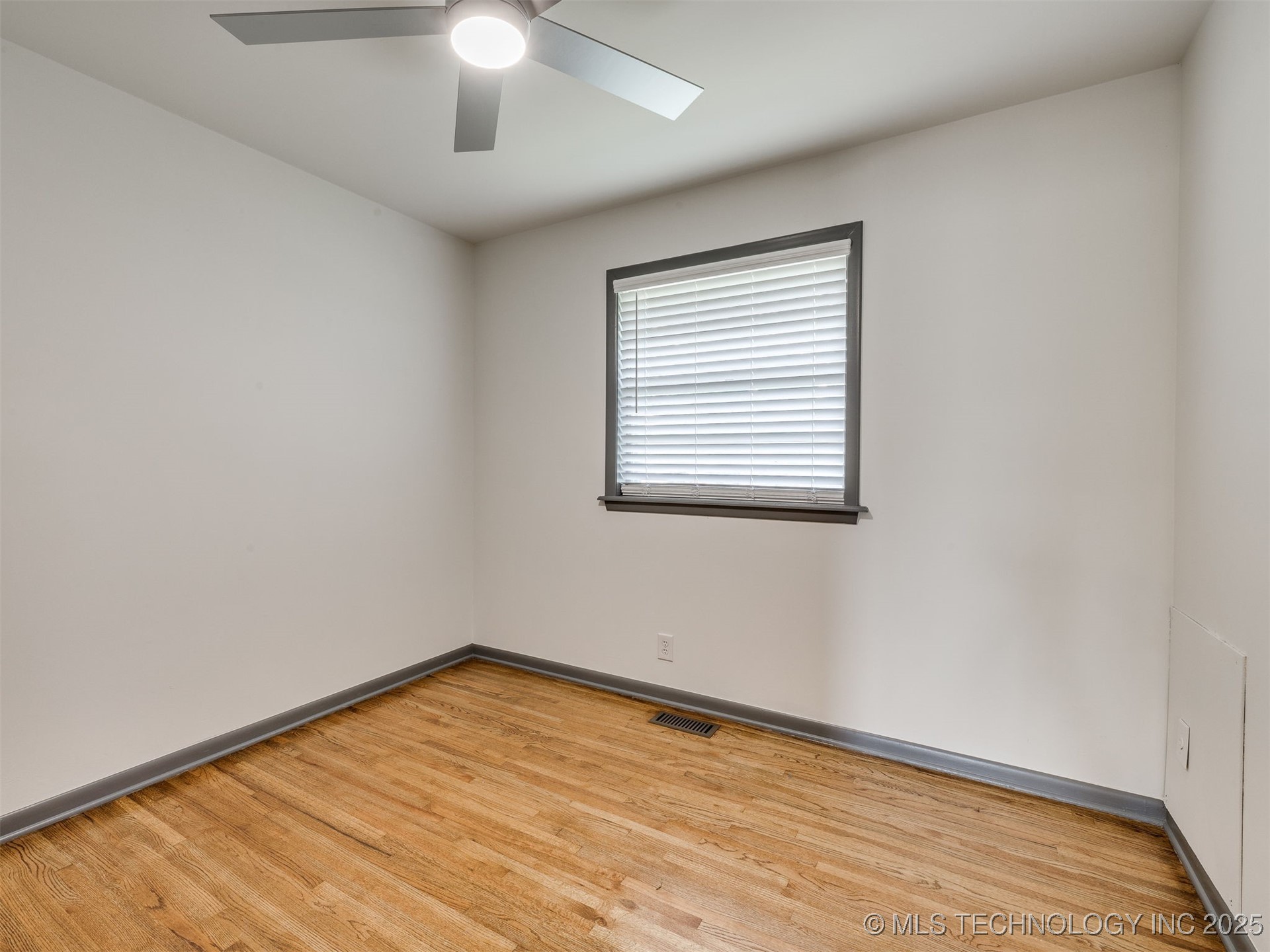 105 S 166th East Avenue
