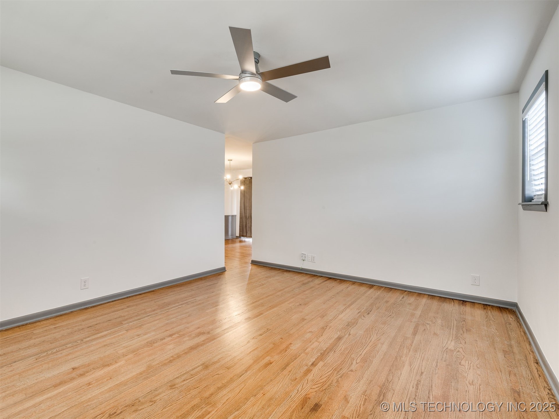 105 S 166th East Avenue