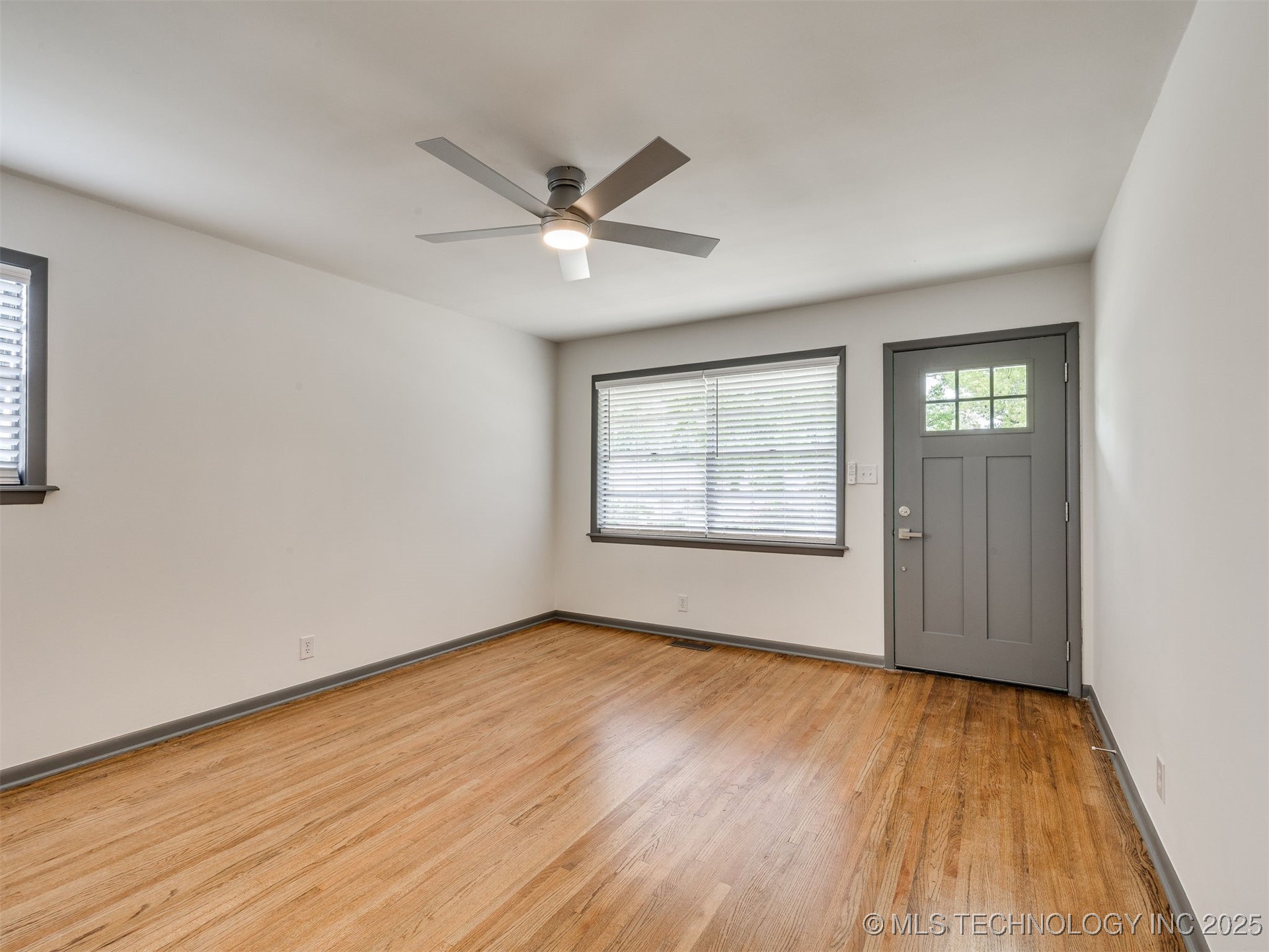 105 S 166th East Avenue