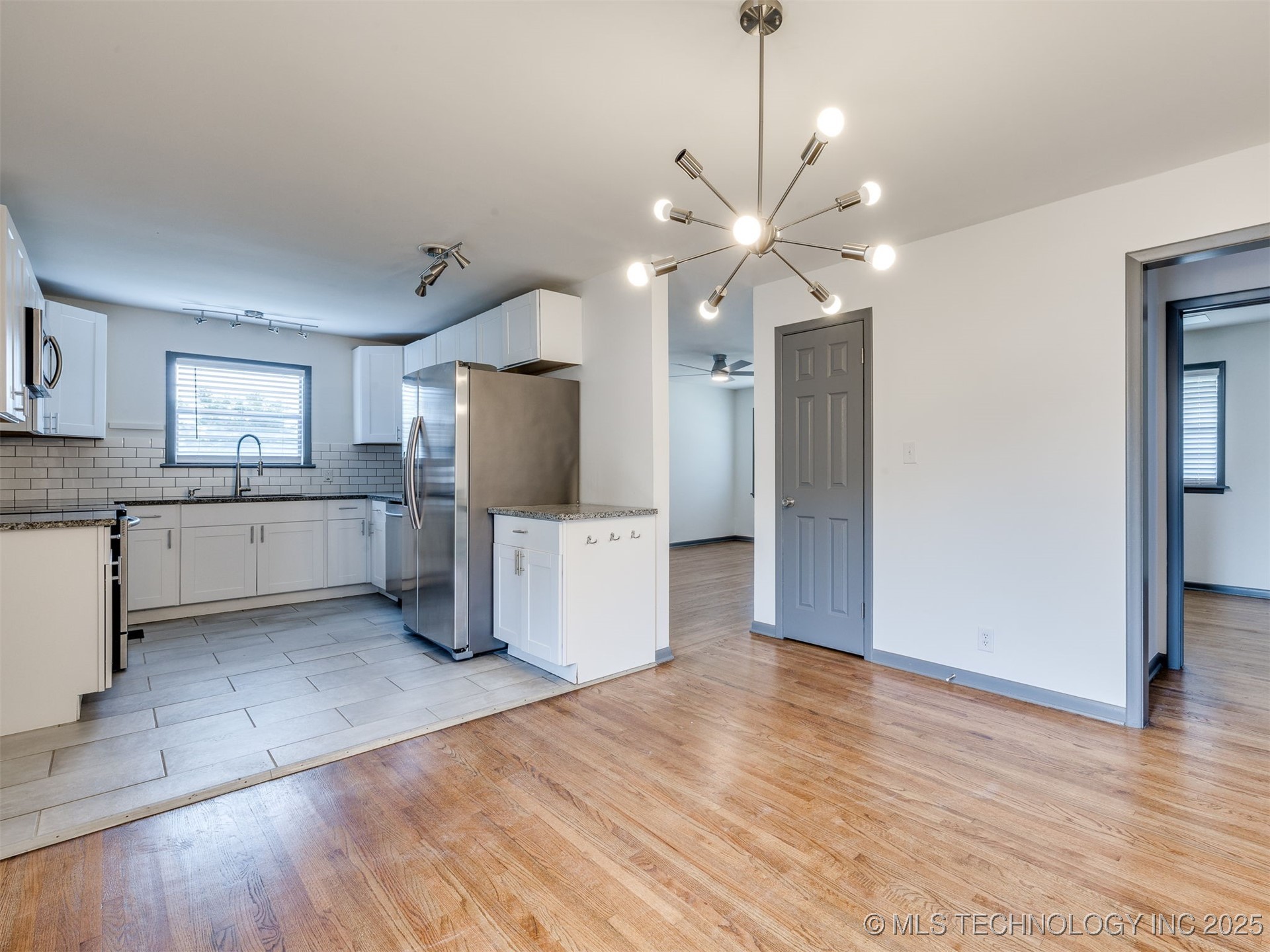105 S 166th East Avenue