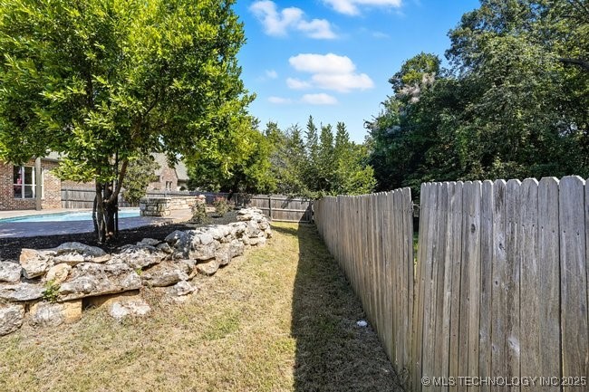 2508 E 140th Place S