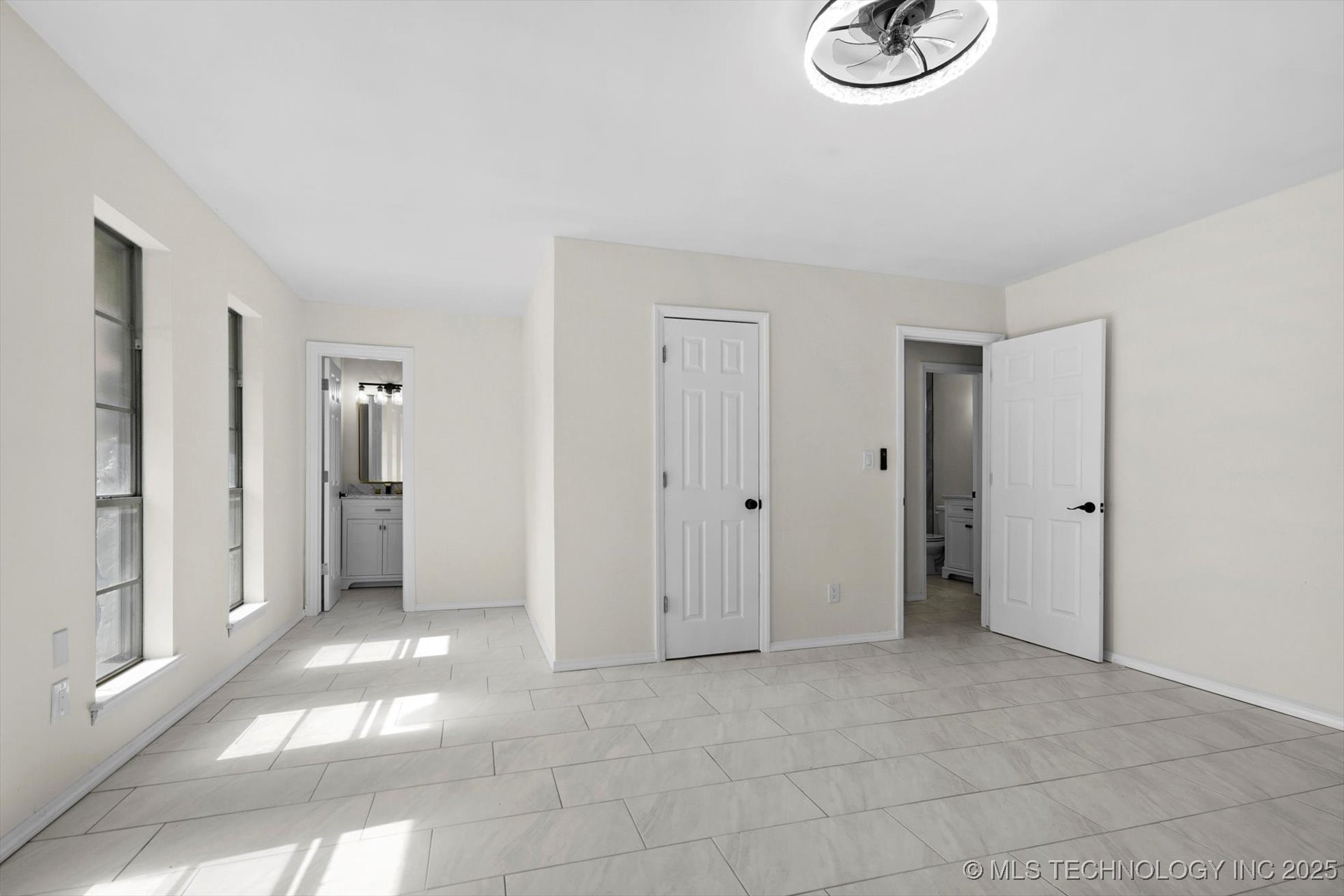 2643 S 101st East Street