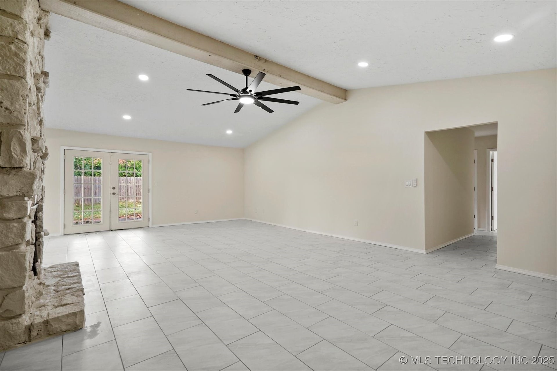 2643 S 101st East Street