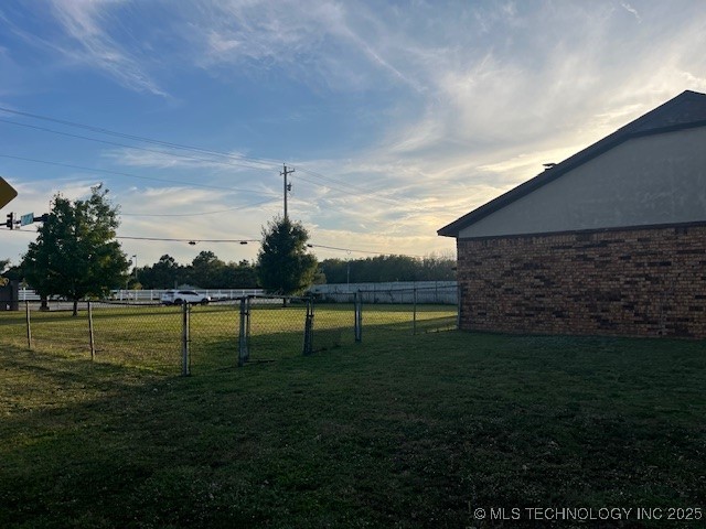 10318 E 116th Place North