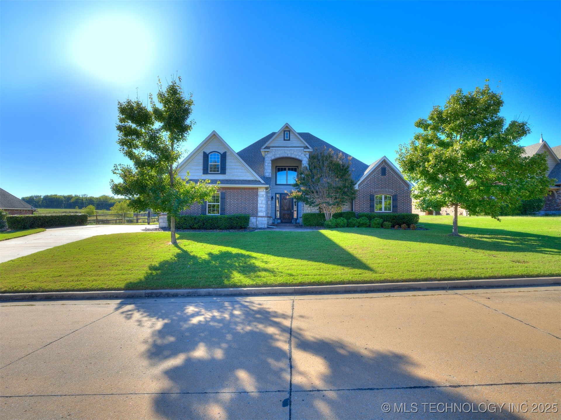 14806 S 52nd East Avenue