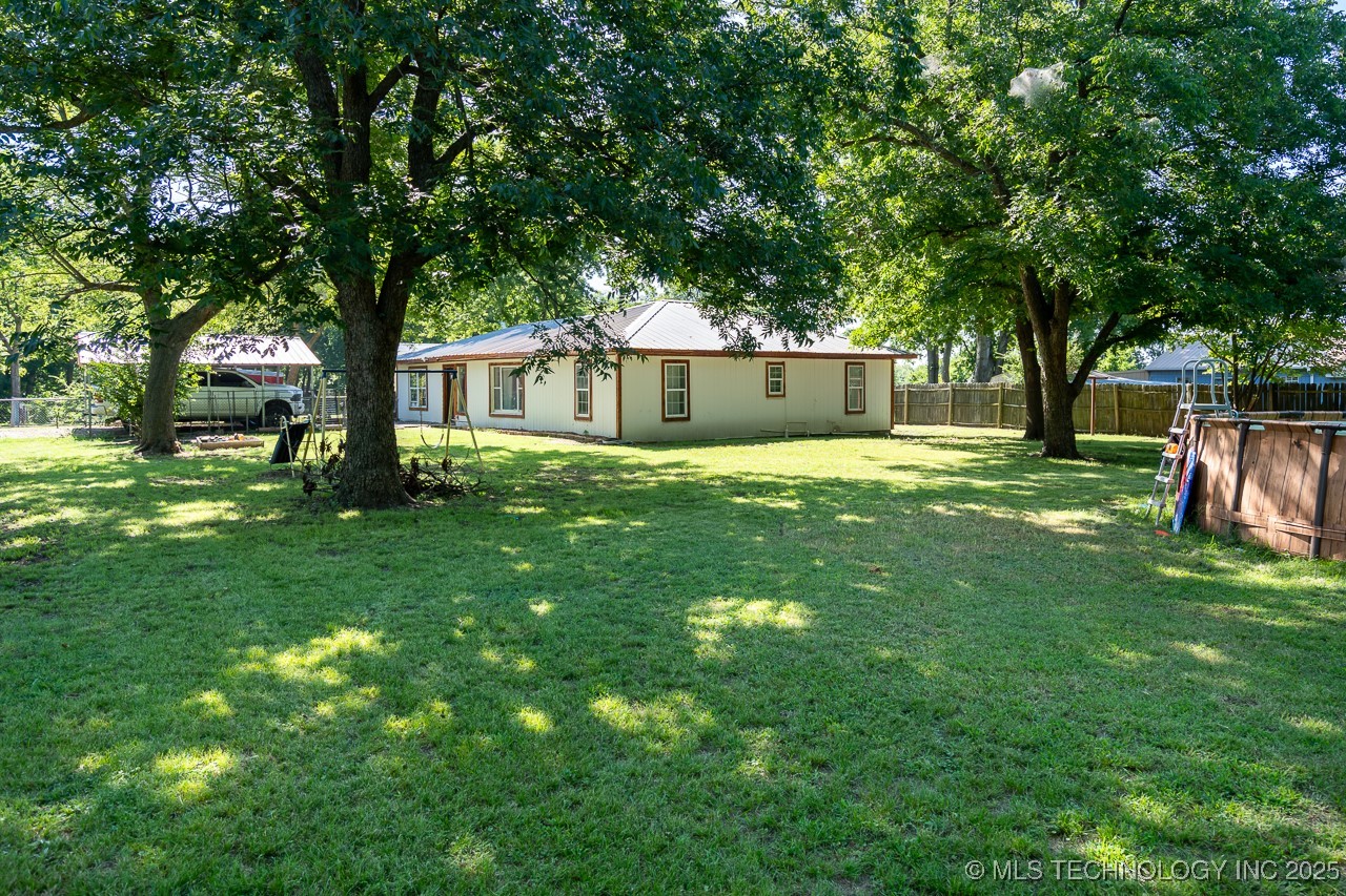 31580 E 684 Drive