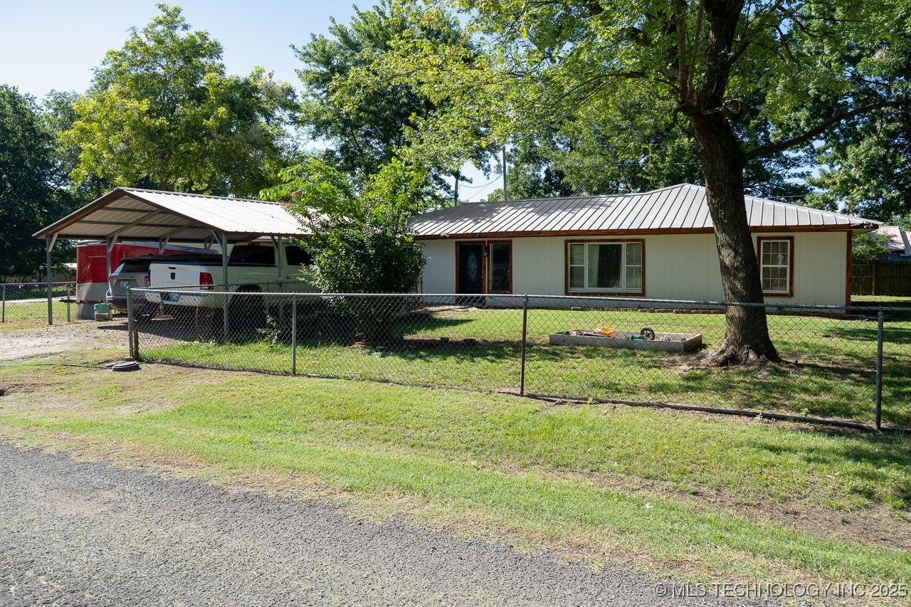 31580 E 684 Drive