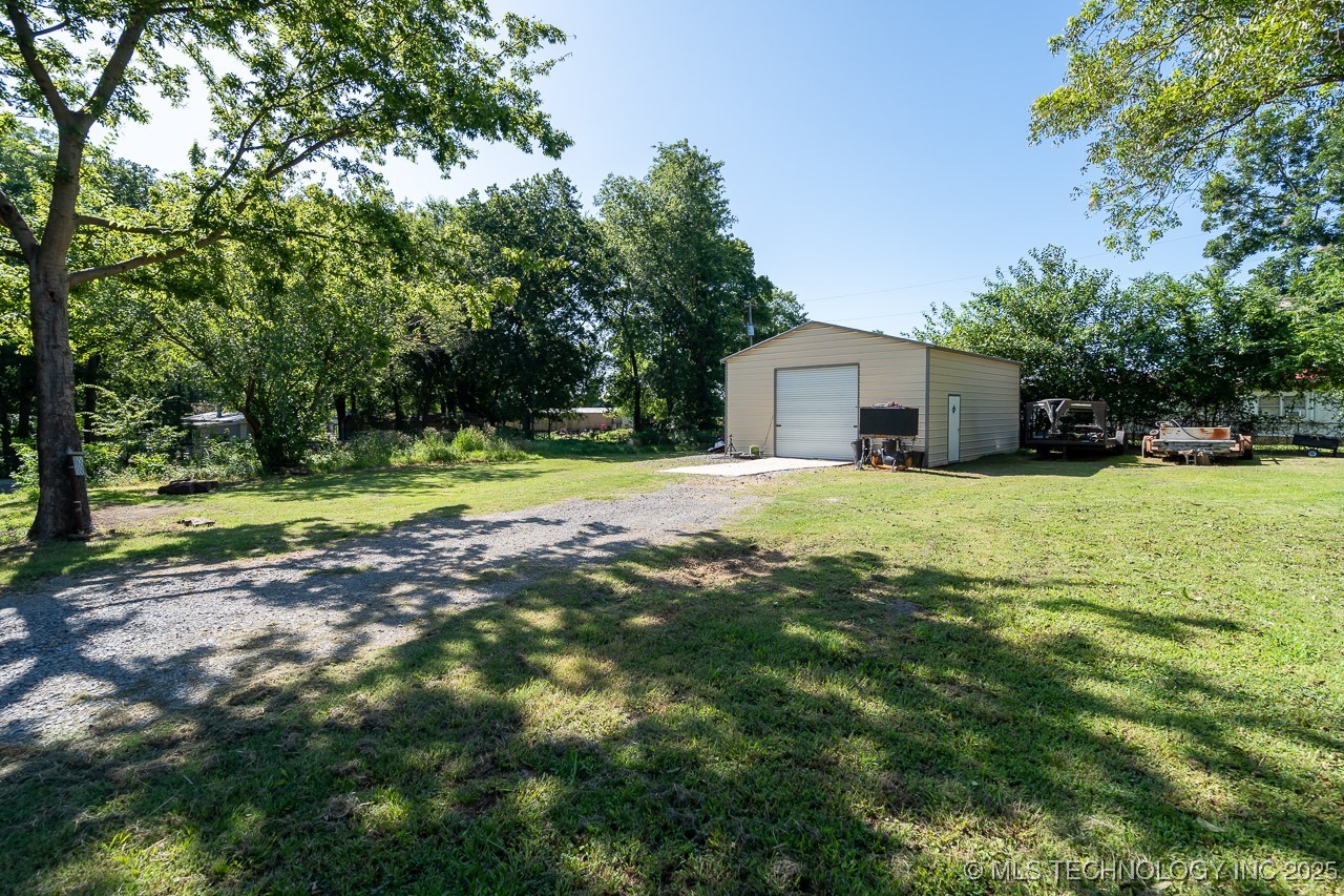 31580 E 684 Drive