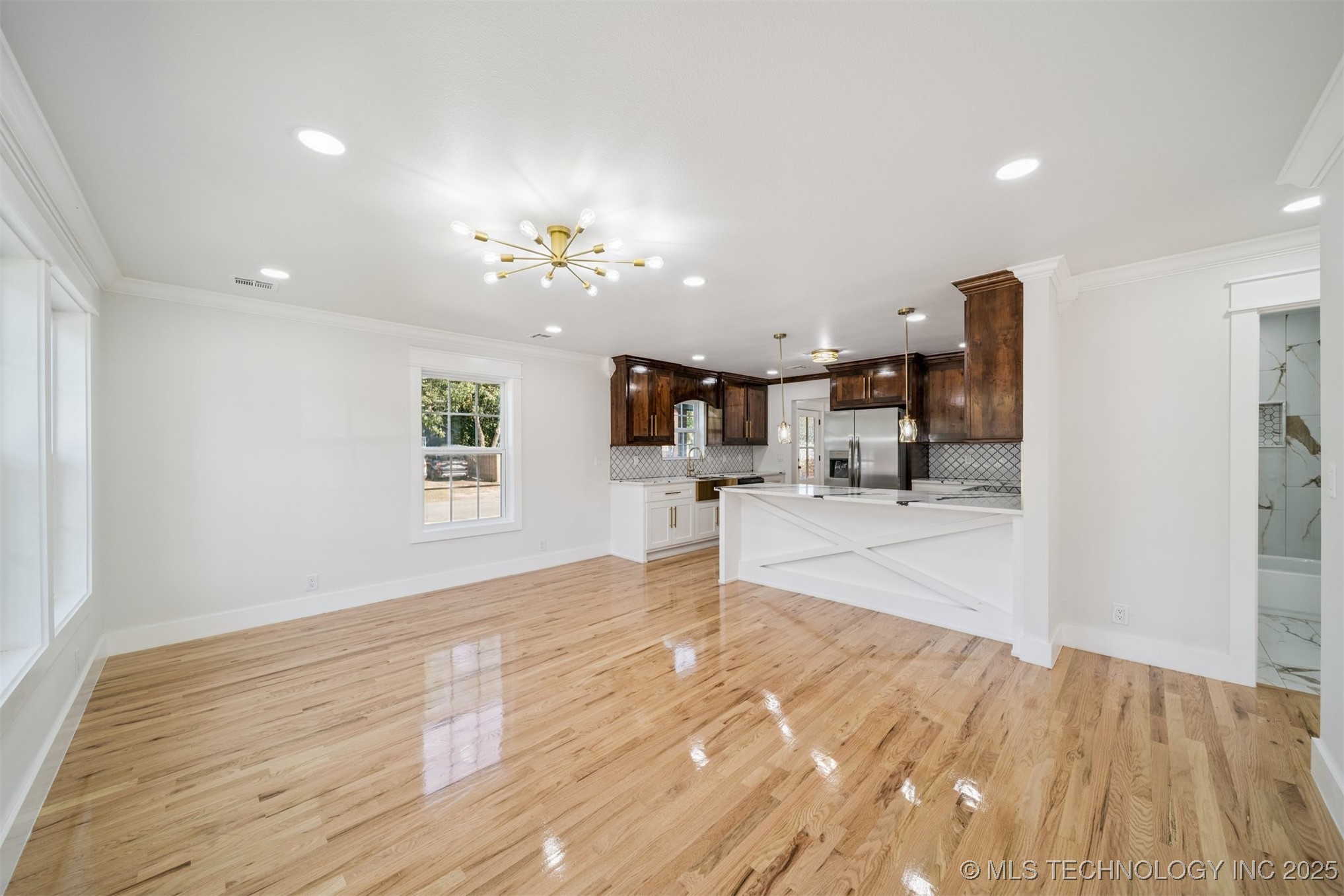 1547 N Columbia Place