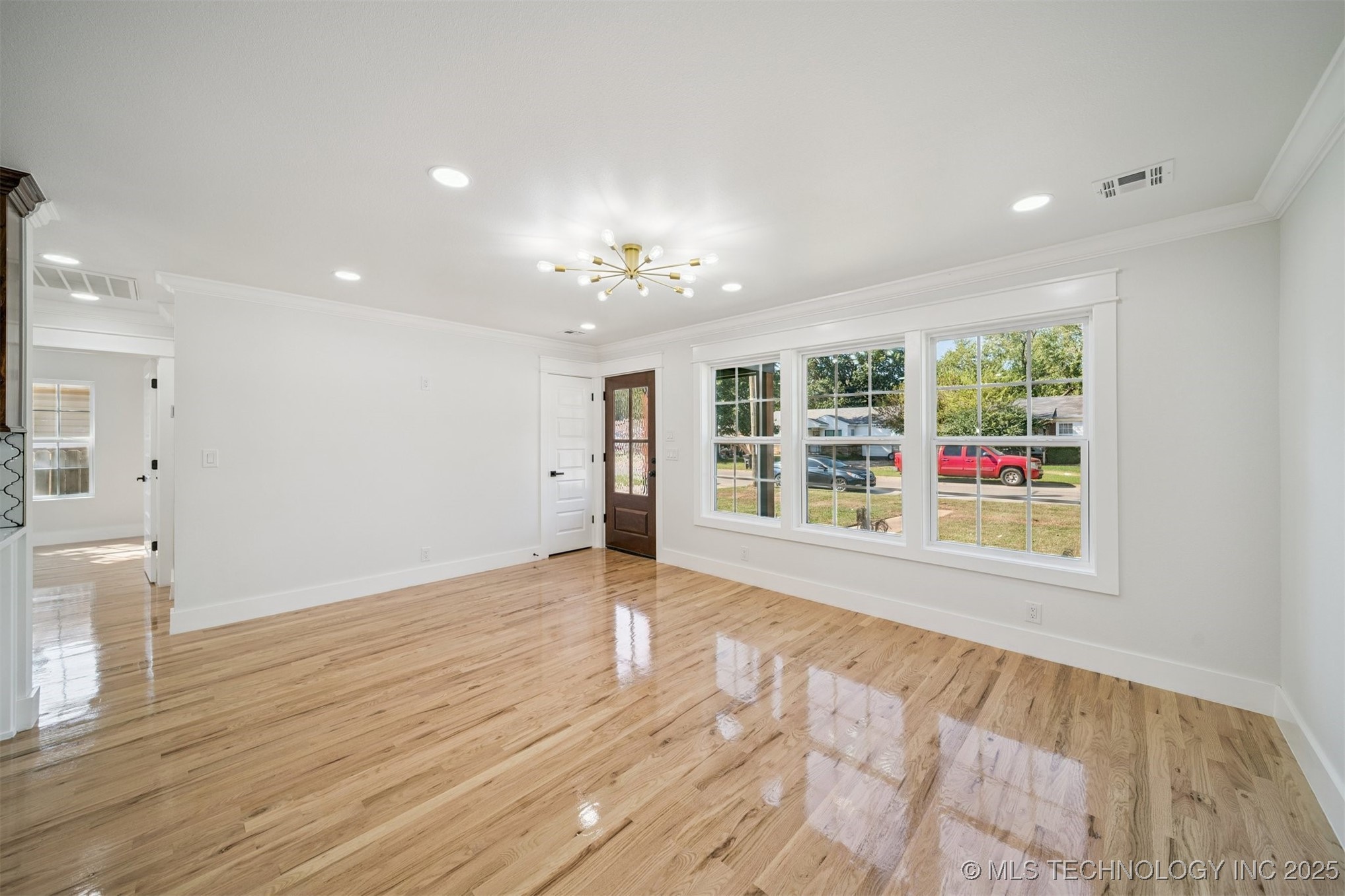 1547 N Columbia Place