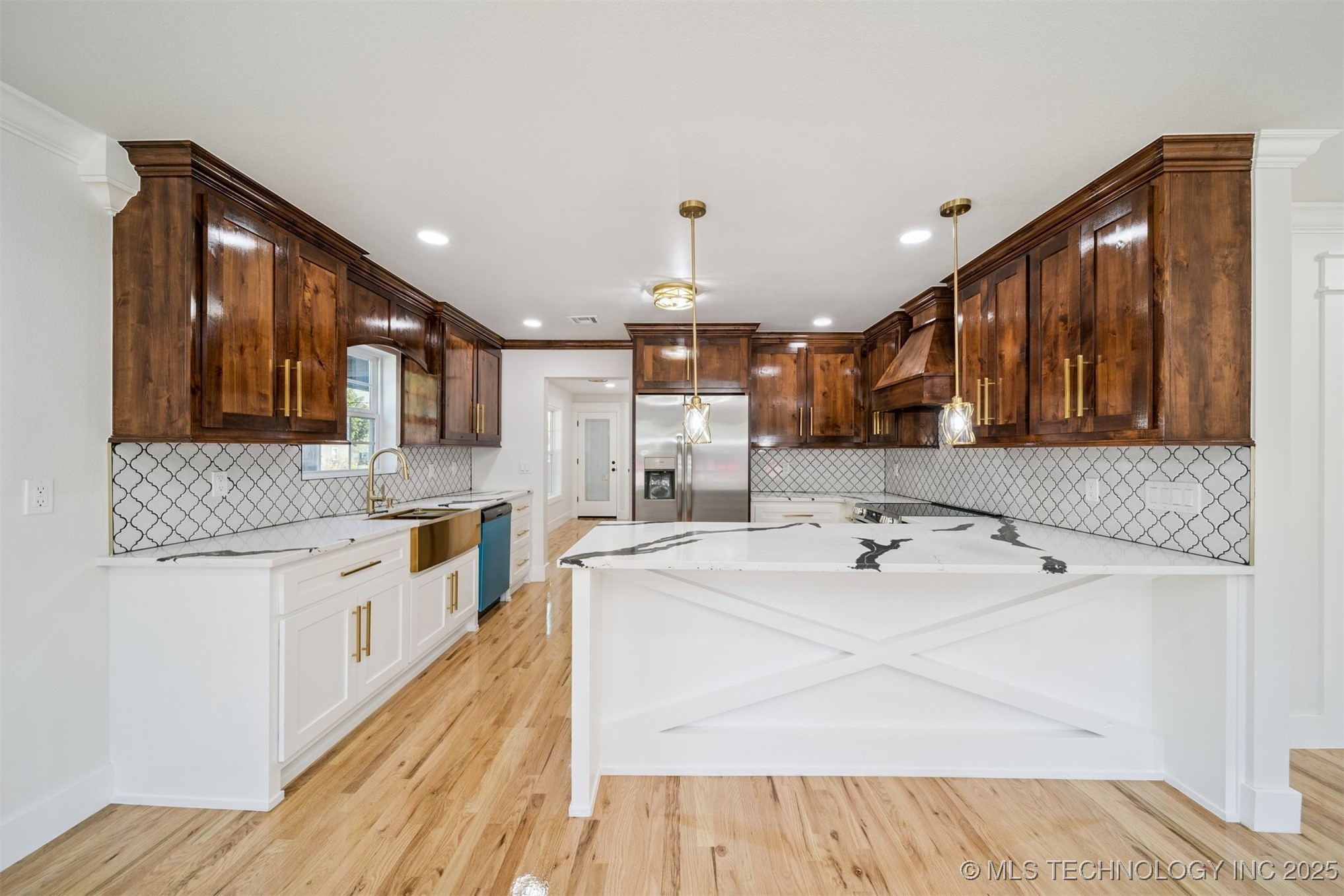 1547 N Columbia Place