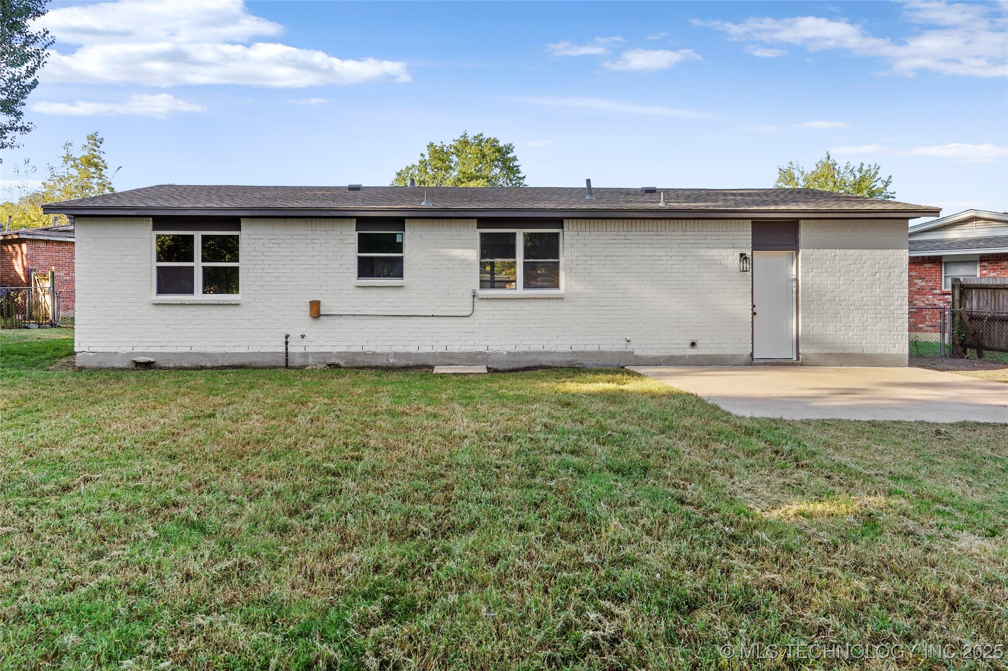 12429 E 18th Place