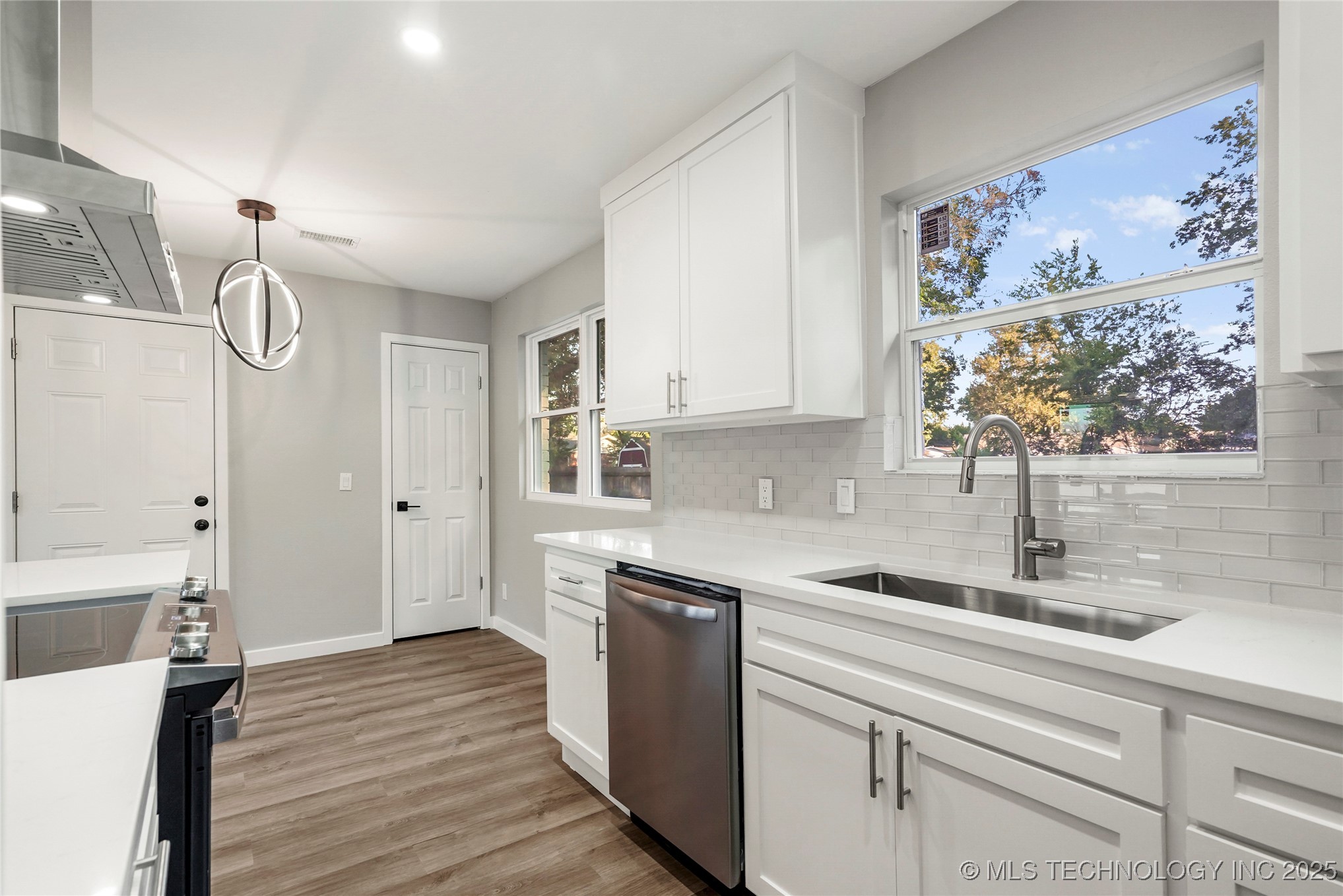 12429 E 18th Place