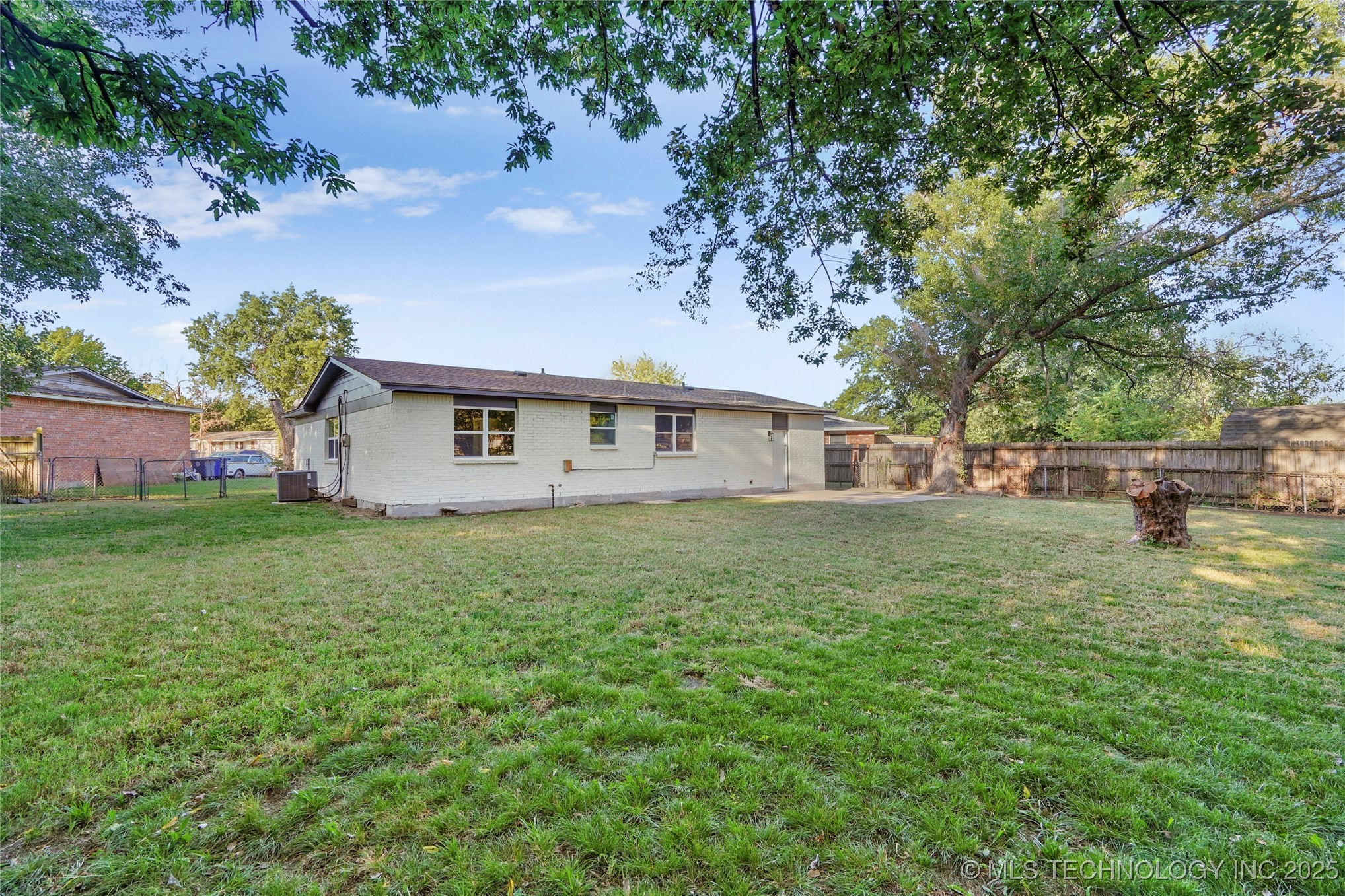 12429 E 18th Place