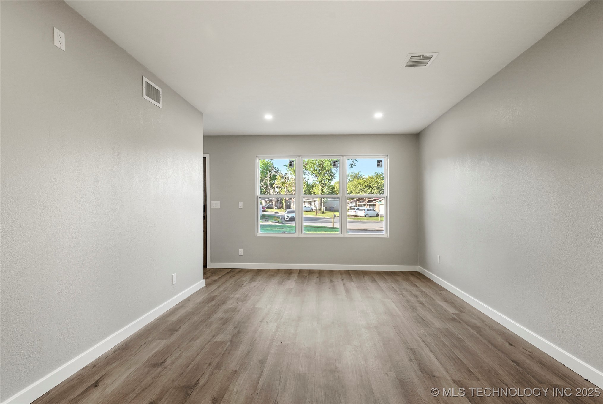 12429 E 18th Place