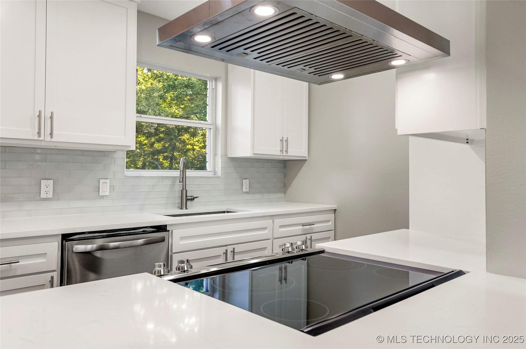 12429 E 18th Place