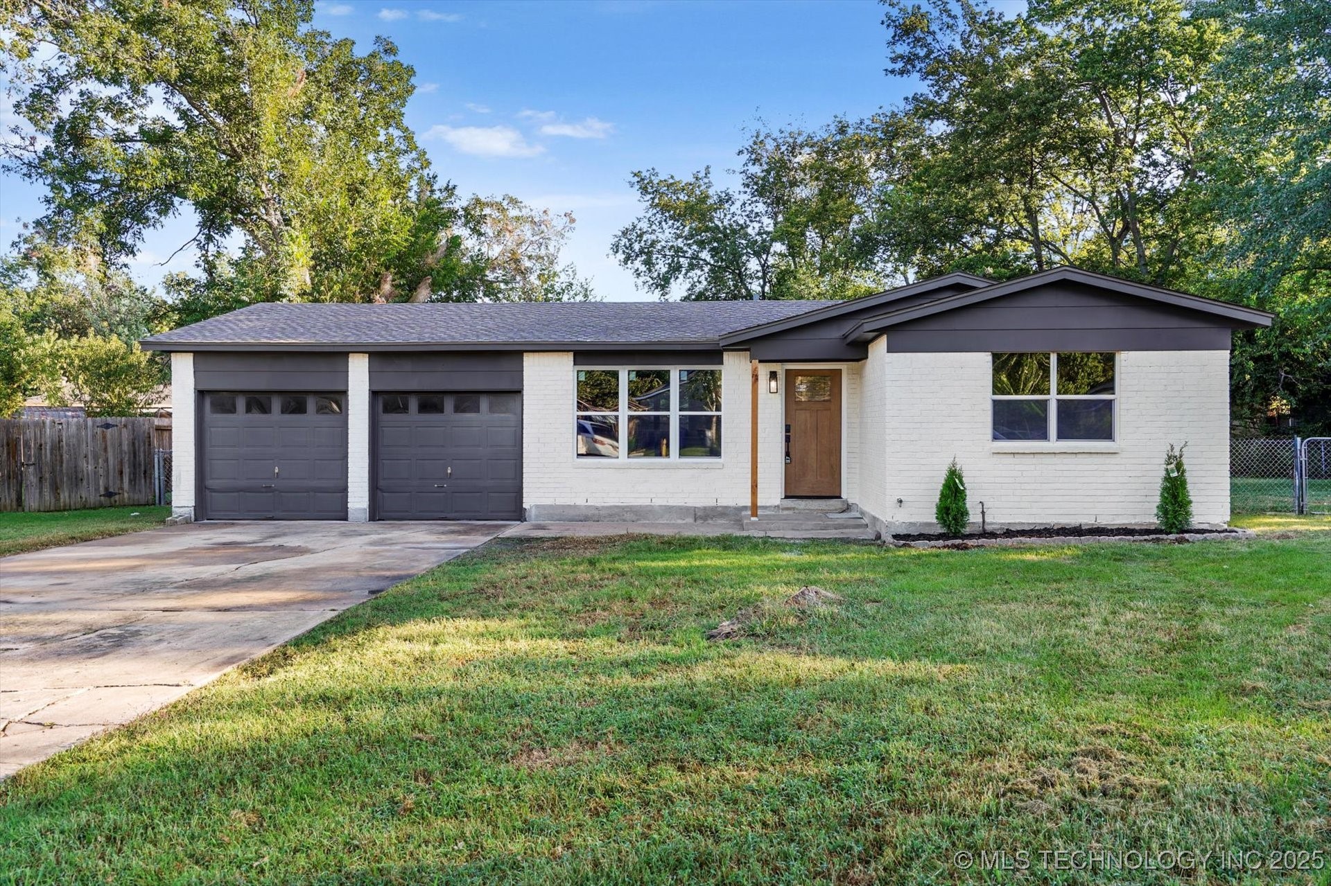 12429 E 18th Place
