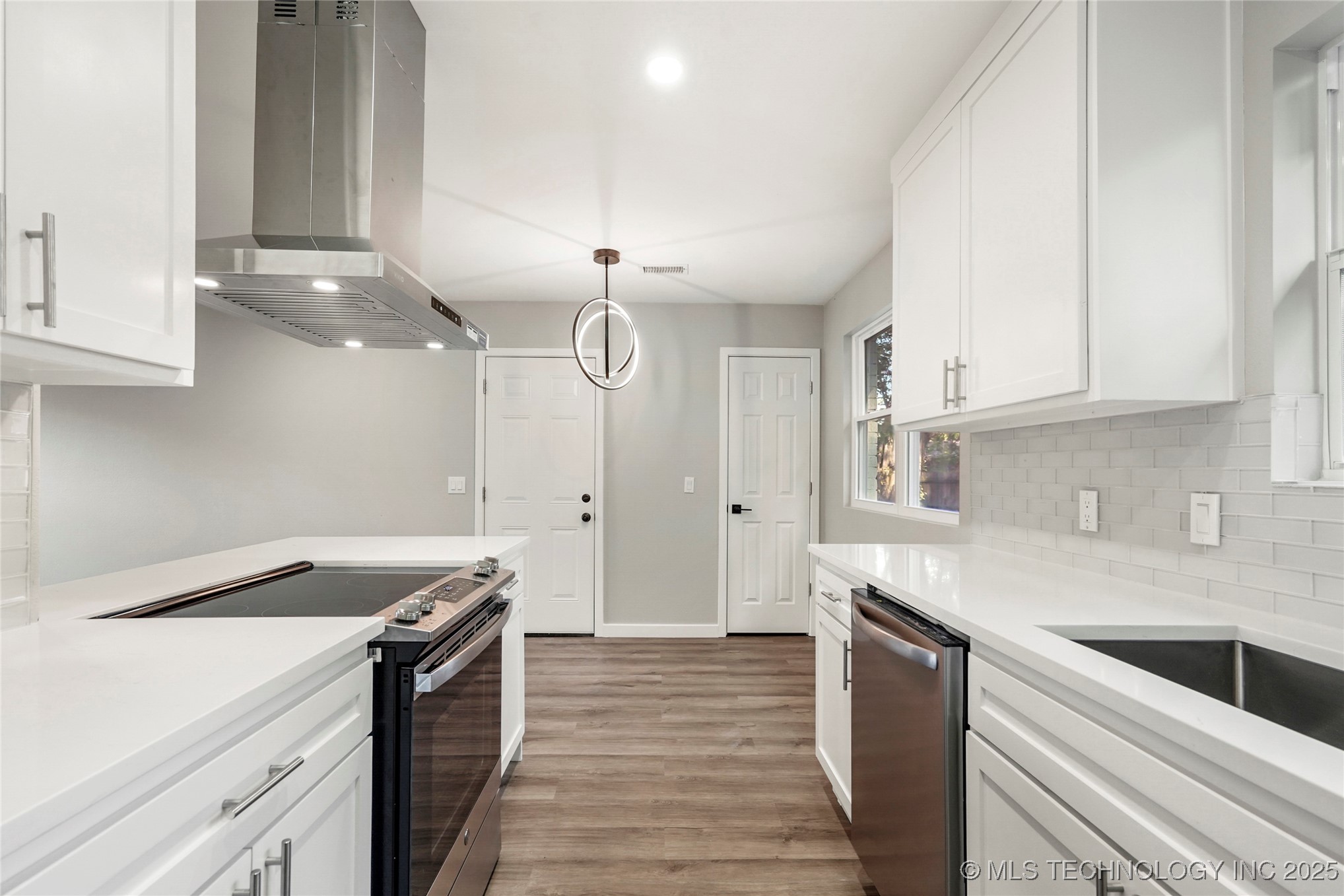 12429 E 18th Place