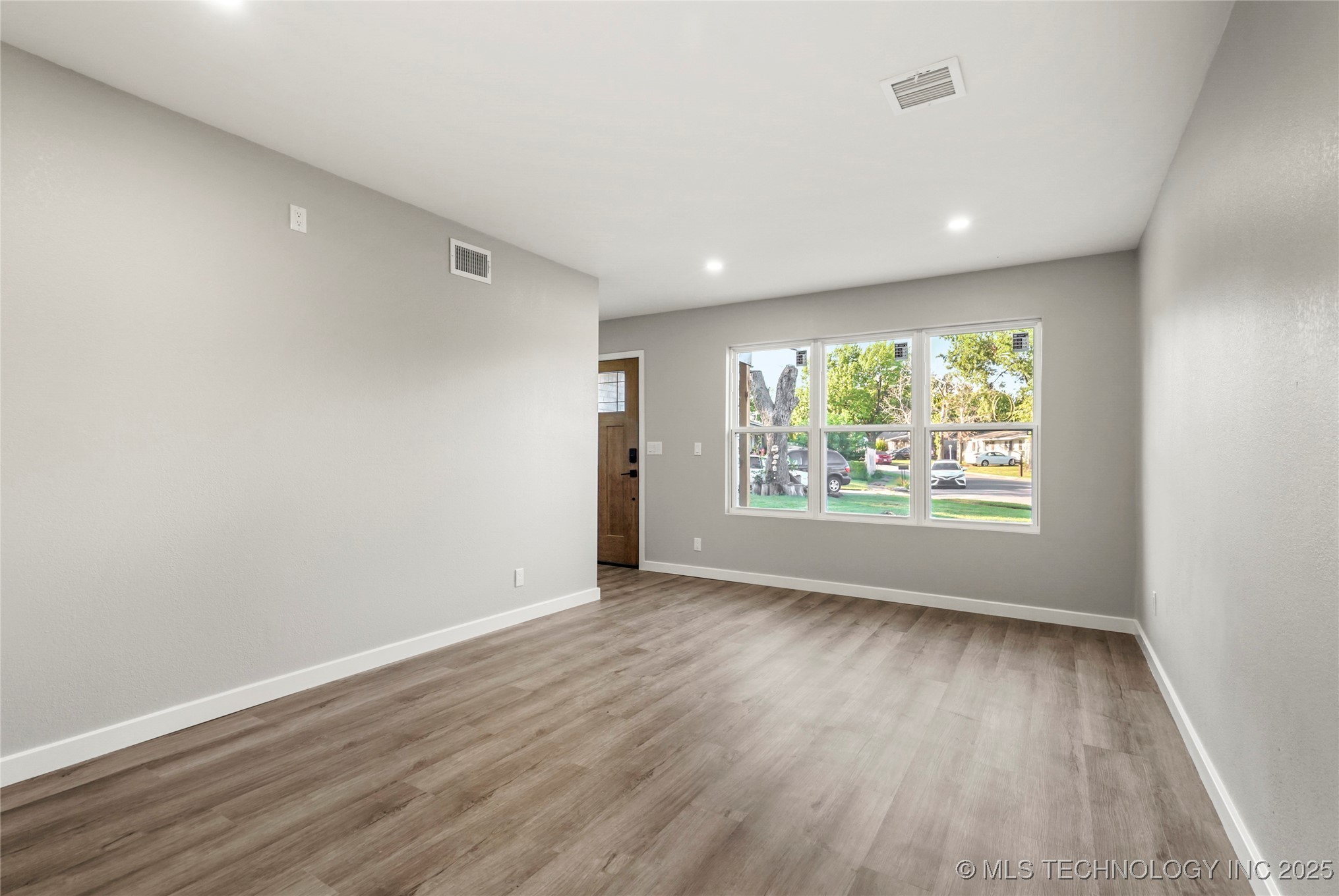 12429 E 18th Place