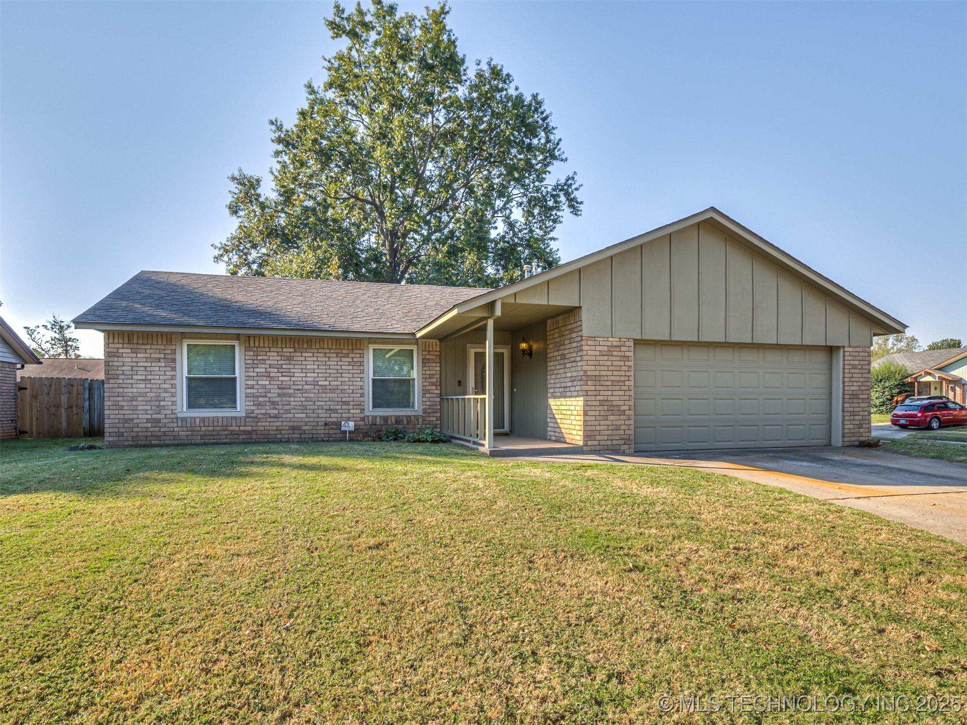201 E Waco Street