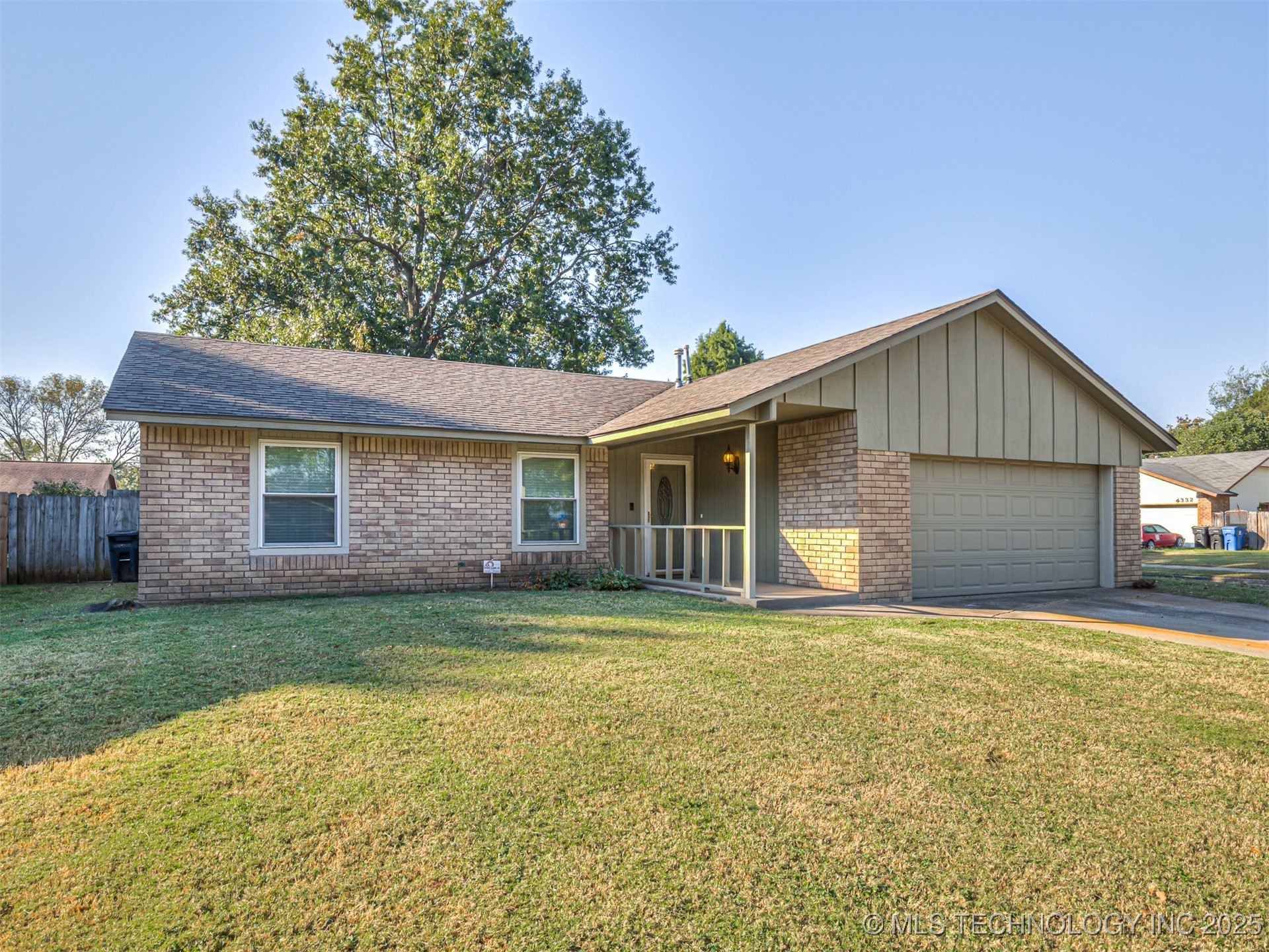 201 E Waco Street