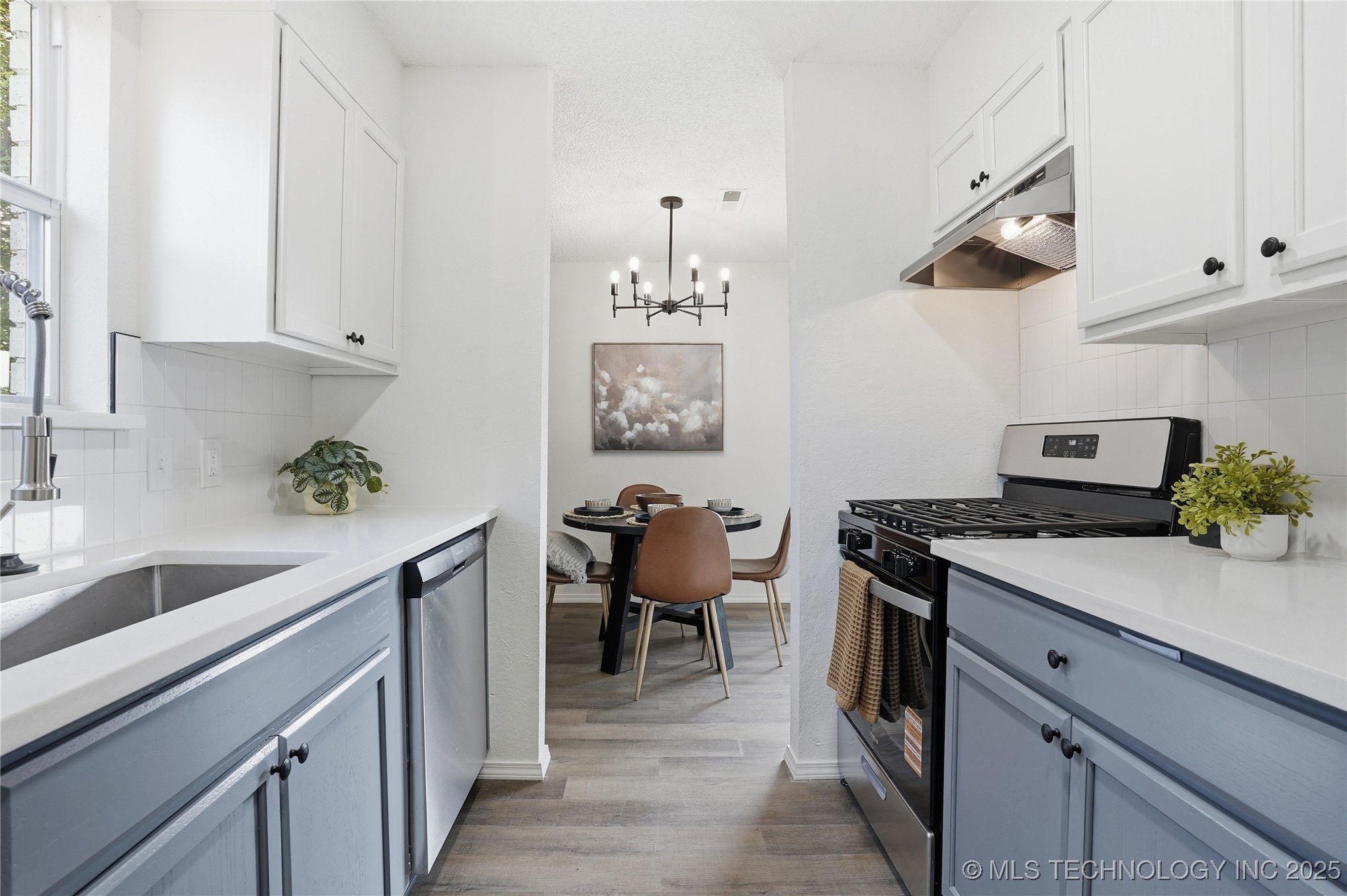 1901 W Vandalia Street