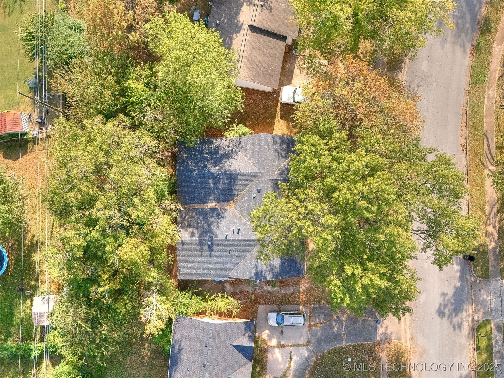 513 N Village Place
