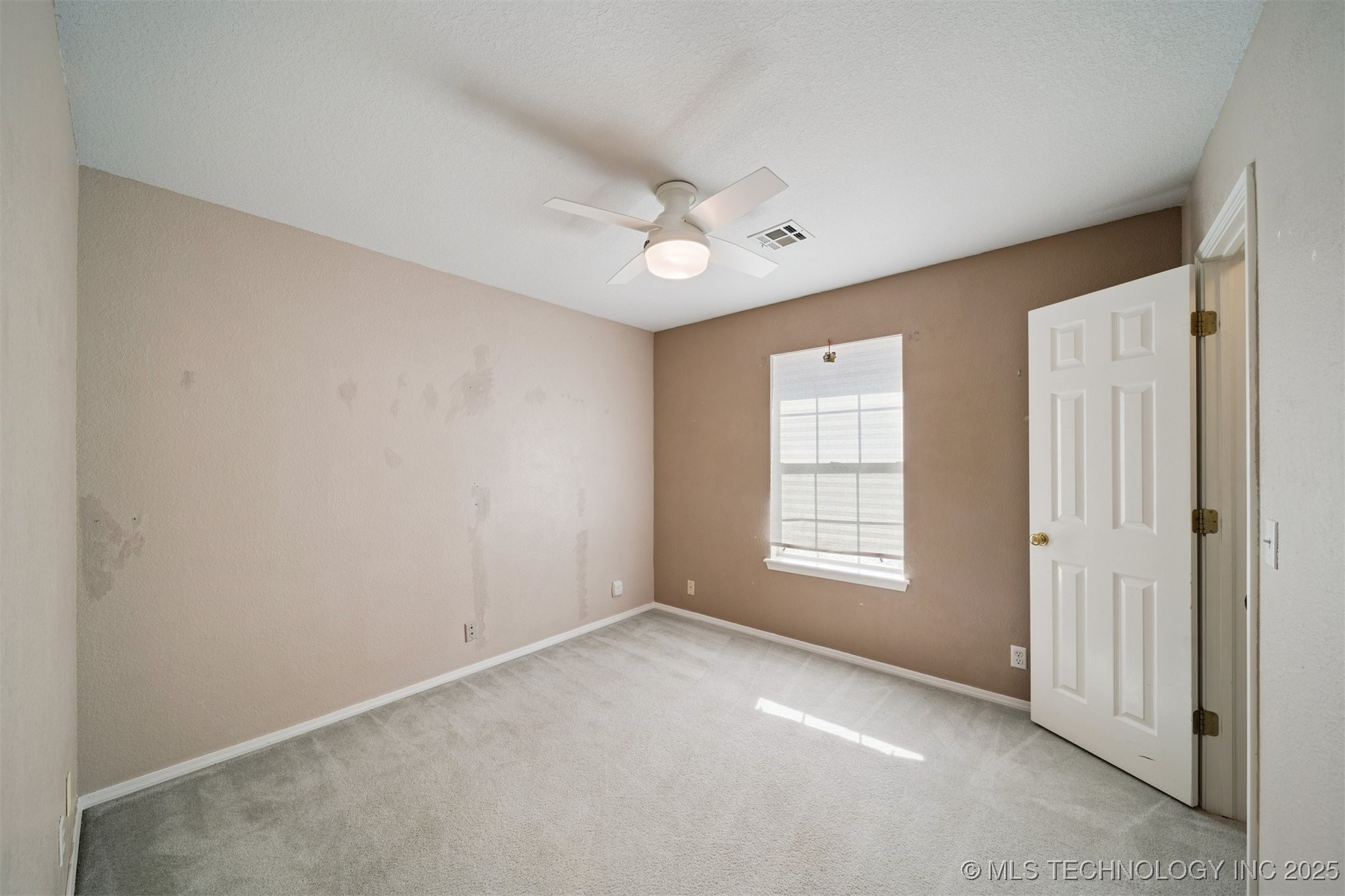 1211 W Edgewater Place