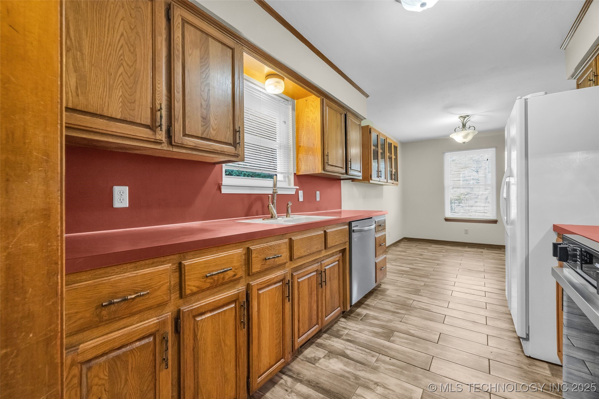 149 W L. Street