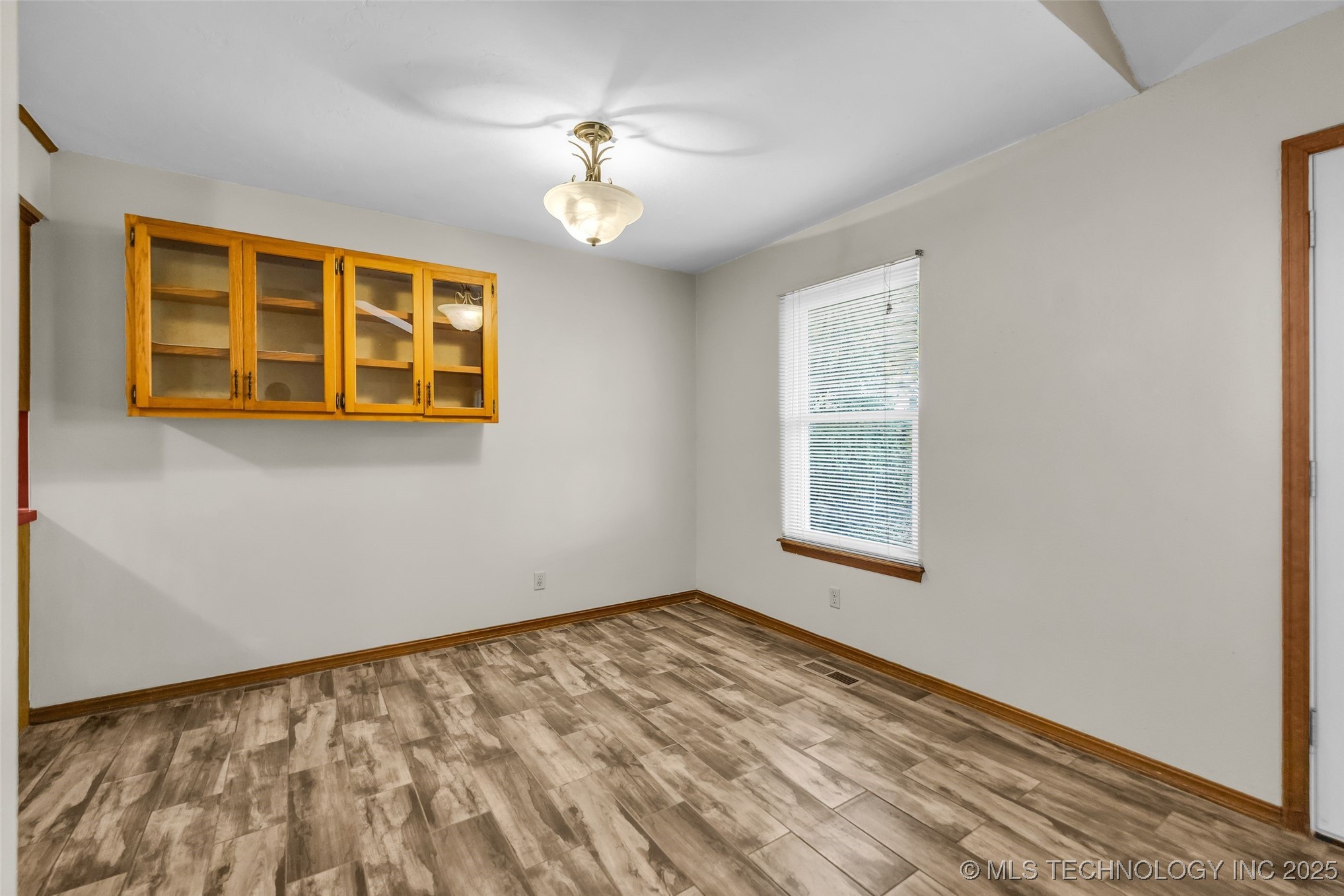 149 W L. Street