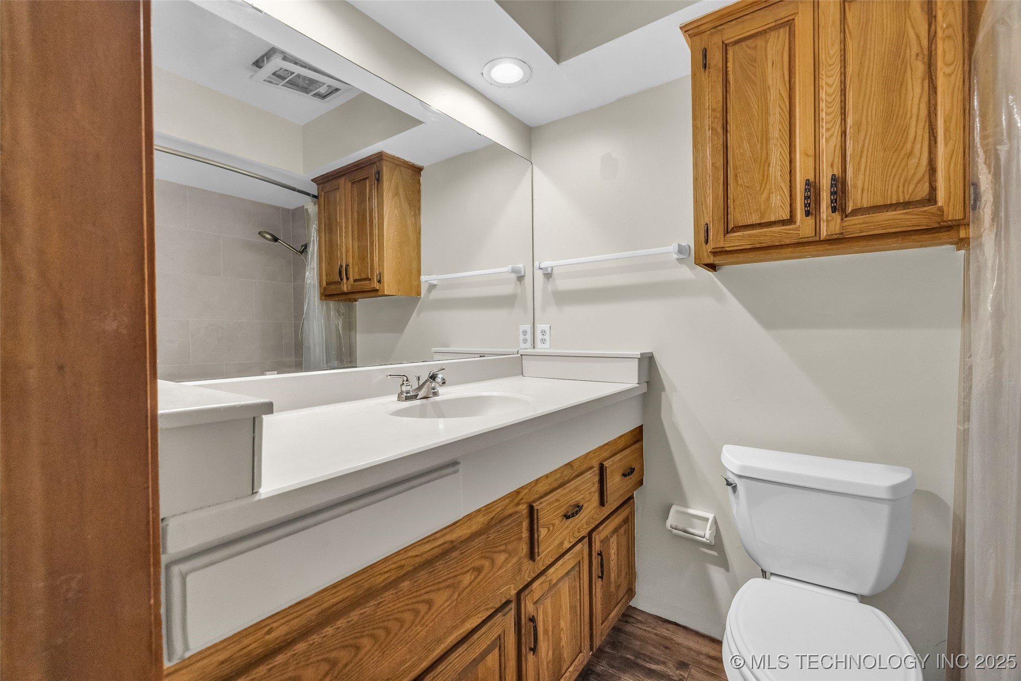 149 W L. Street
