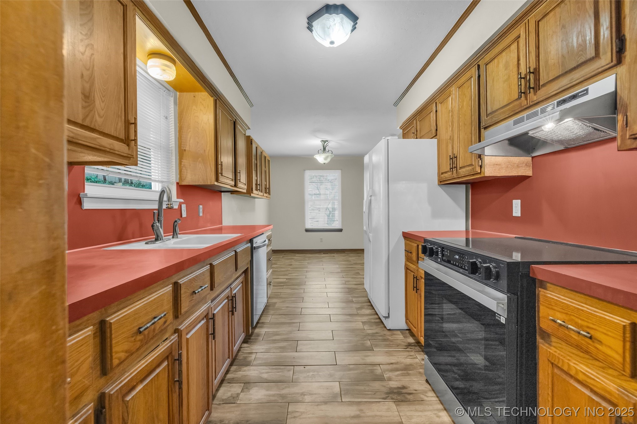 149 W L. Street