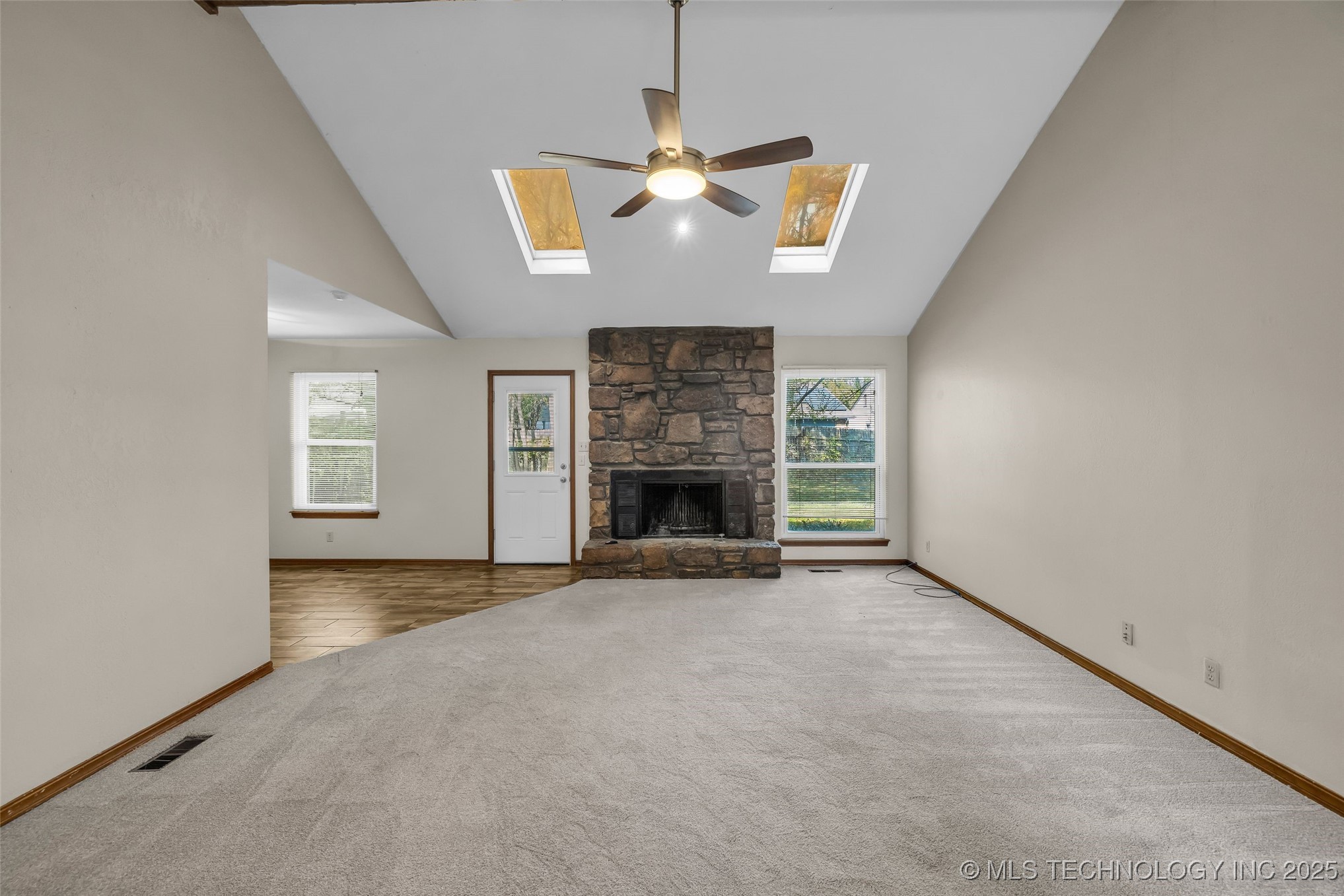 149 W L. Street
