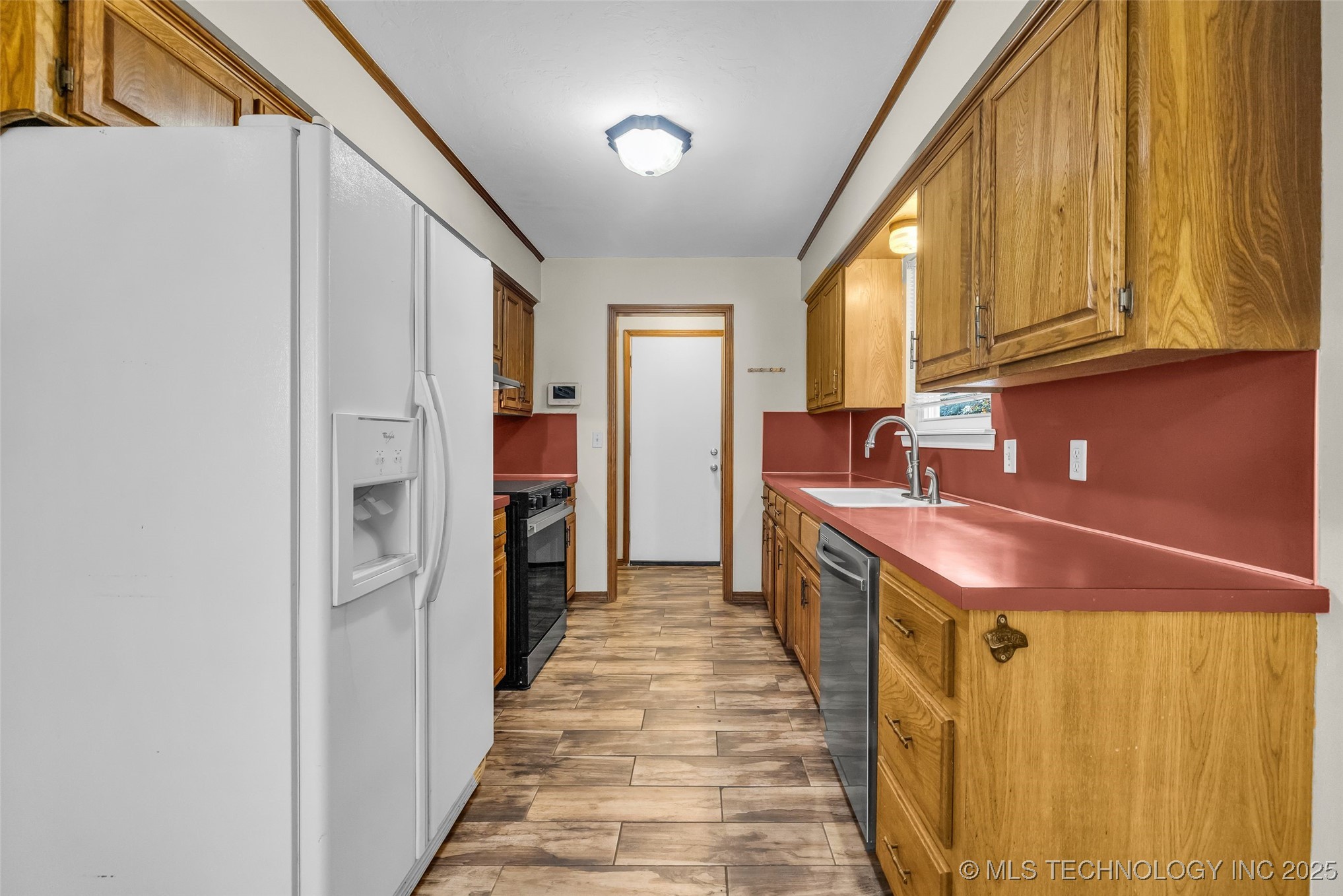 149 W L. Street