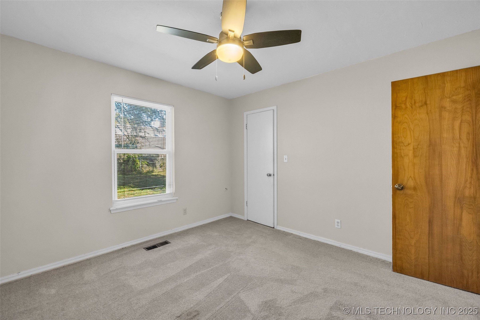 149 W L. Street