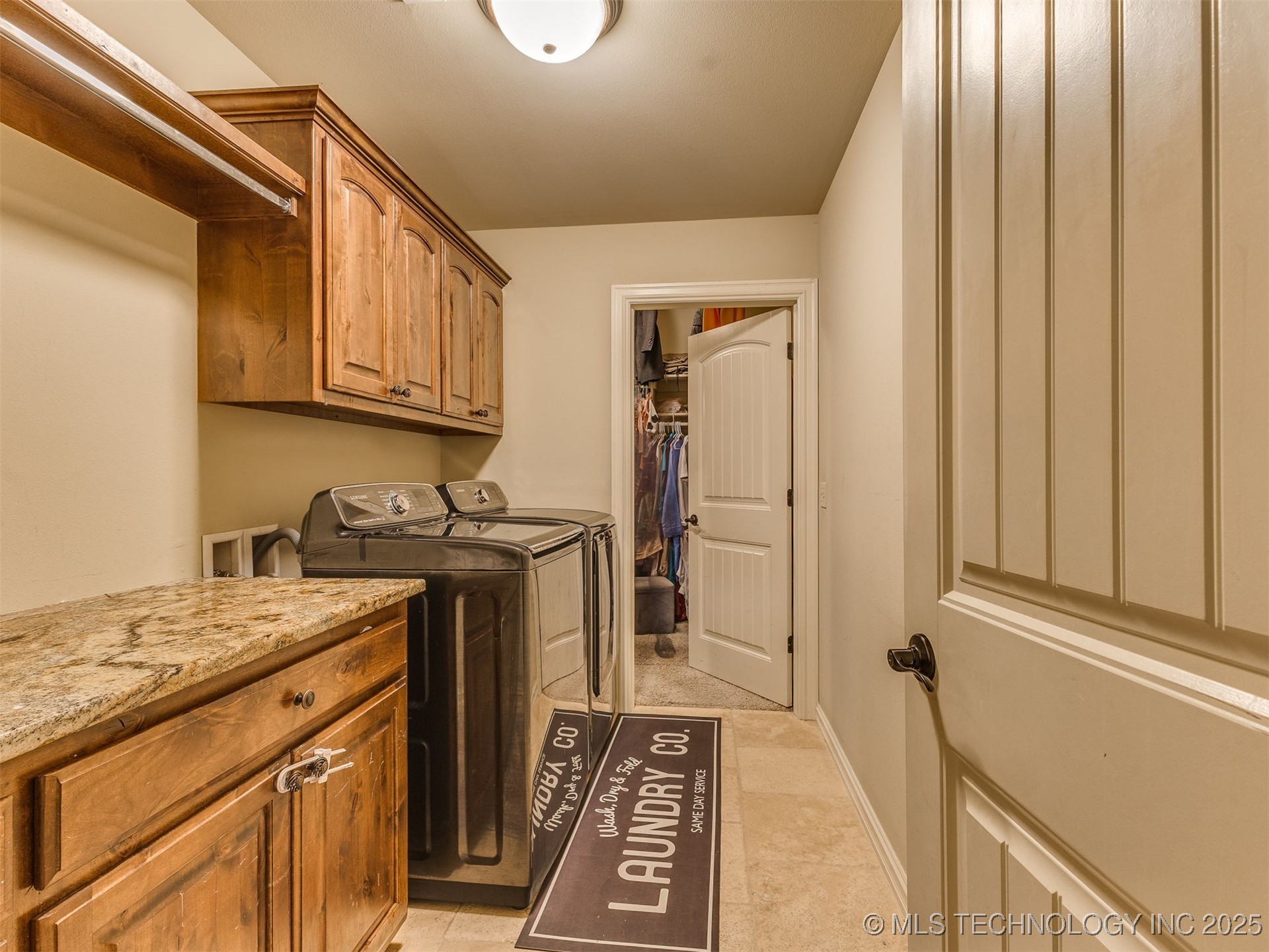 1416 W Ulysses Street