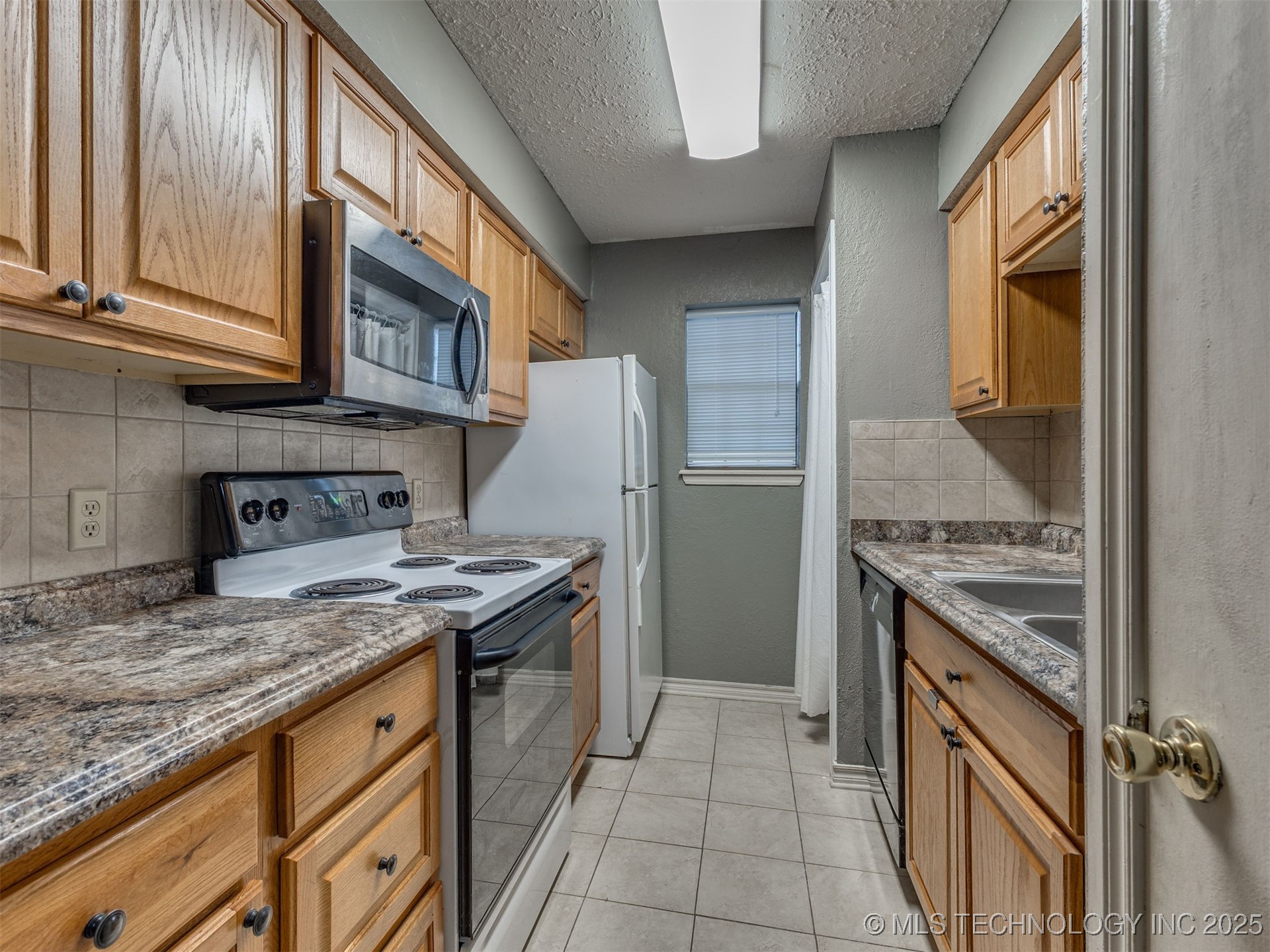 6384 S 80TH East Avenue C-32
