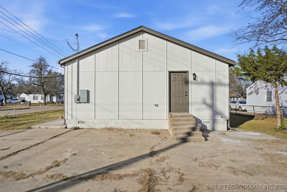 2317 N Frankfort Avenue
