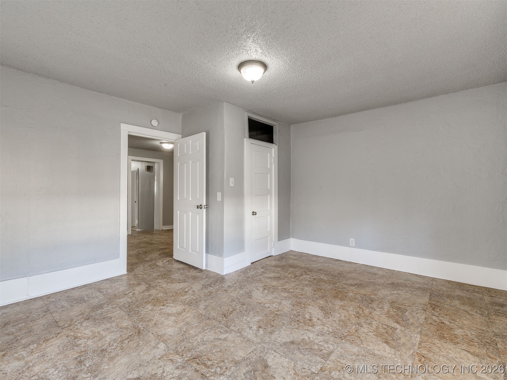 4138 W 8th Street