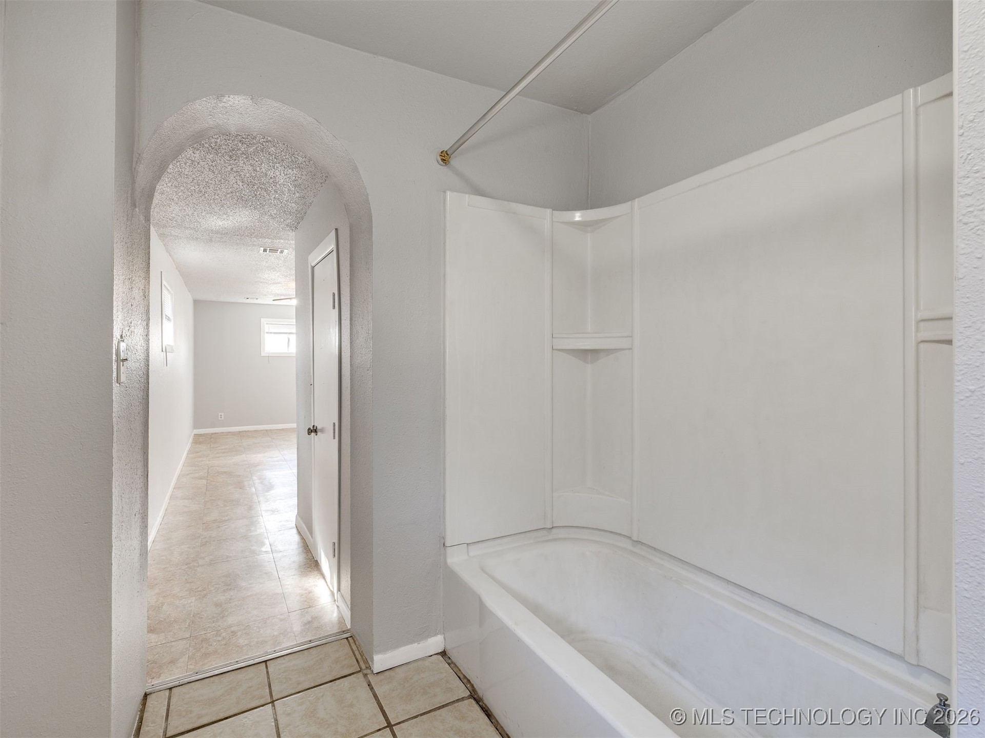 4138 W 8th Street