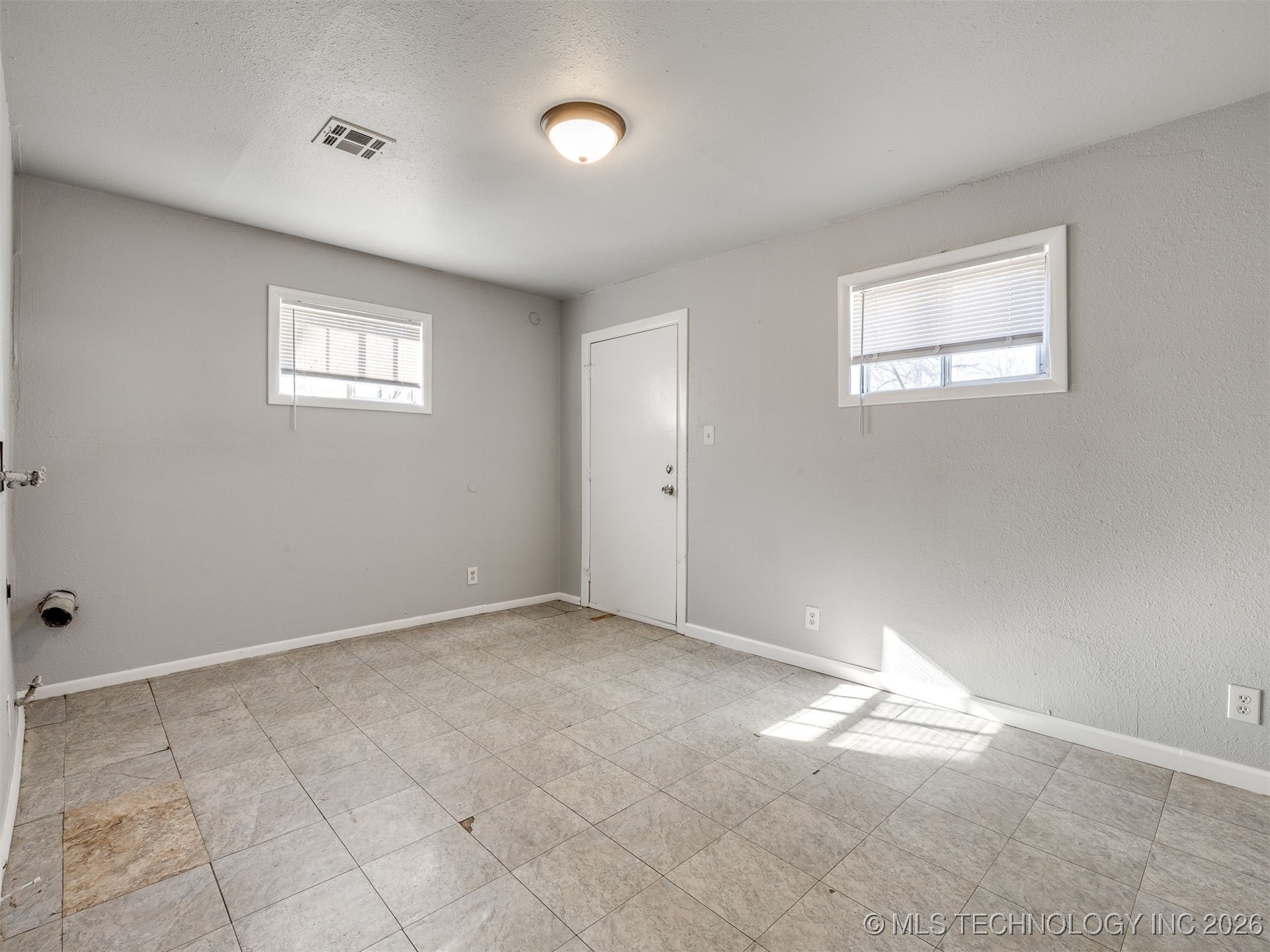 4138 W 8th Street