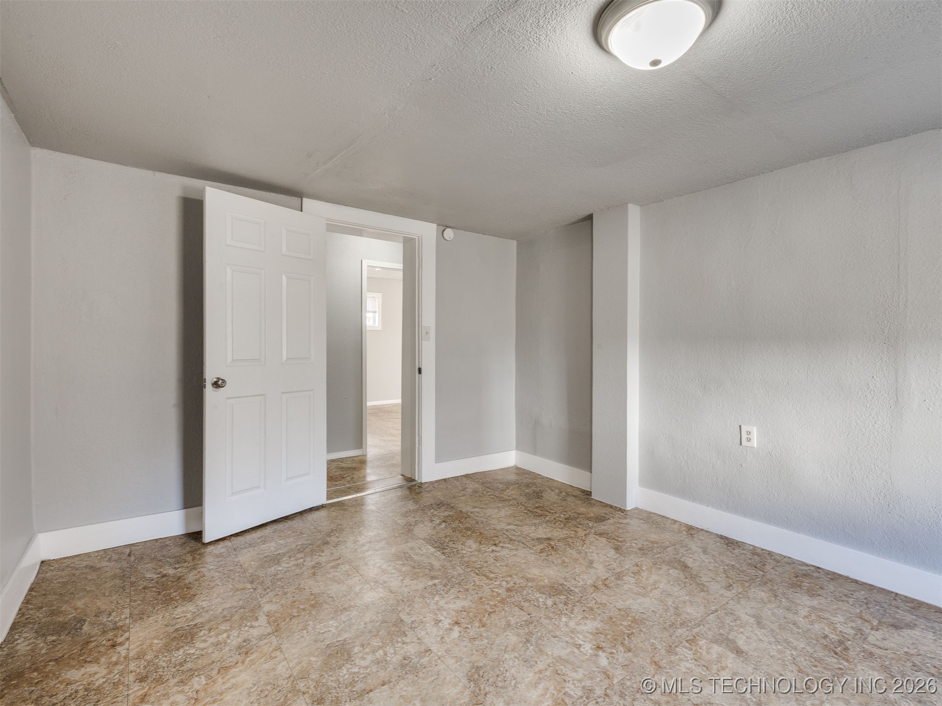 4138 W 8th Street