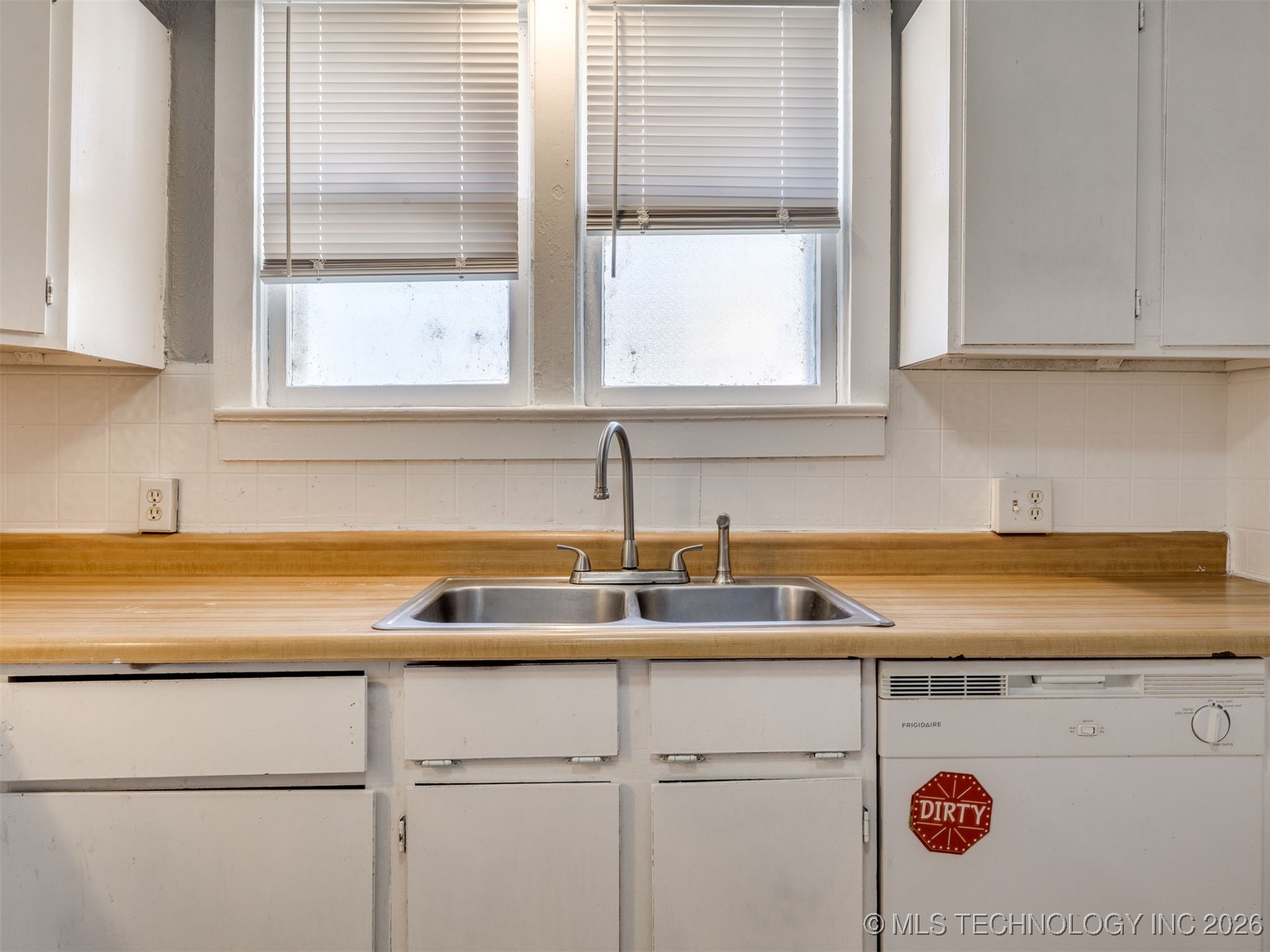 4138 W 8th Street