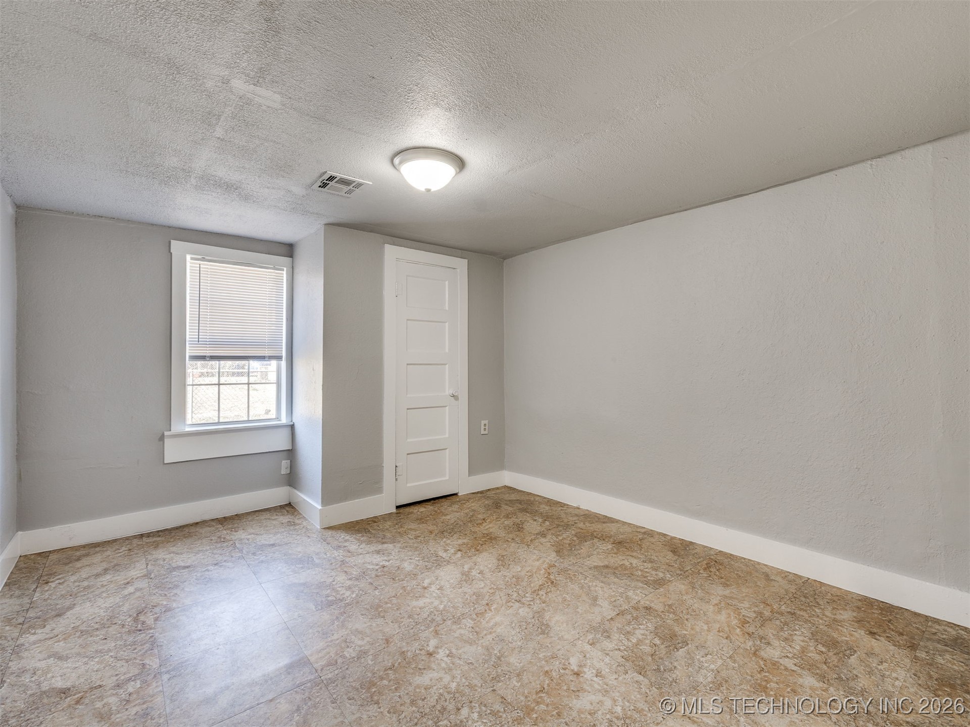 4138 W 8th Street